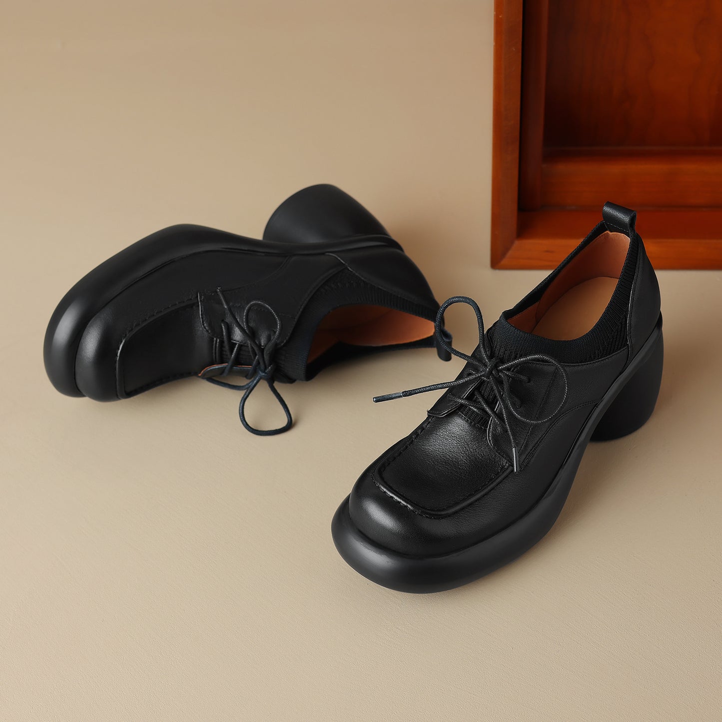 TinaCus Damen-Pumps mit Schnürung und Blockabsatz, handgefertigt, echtes Leder