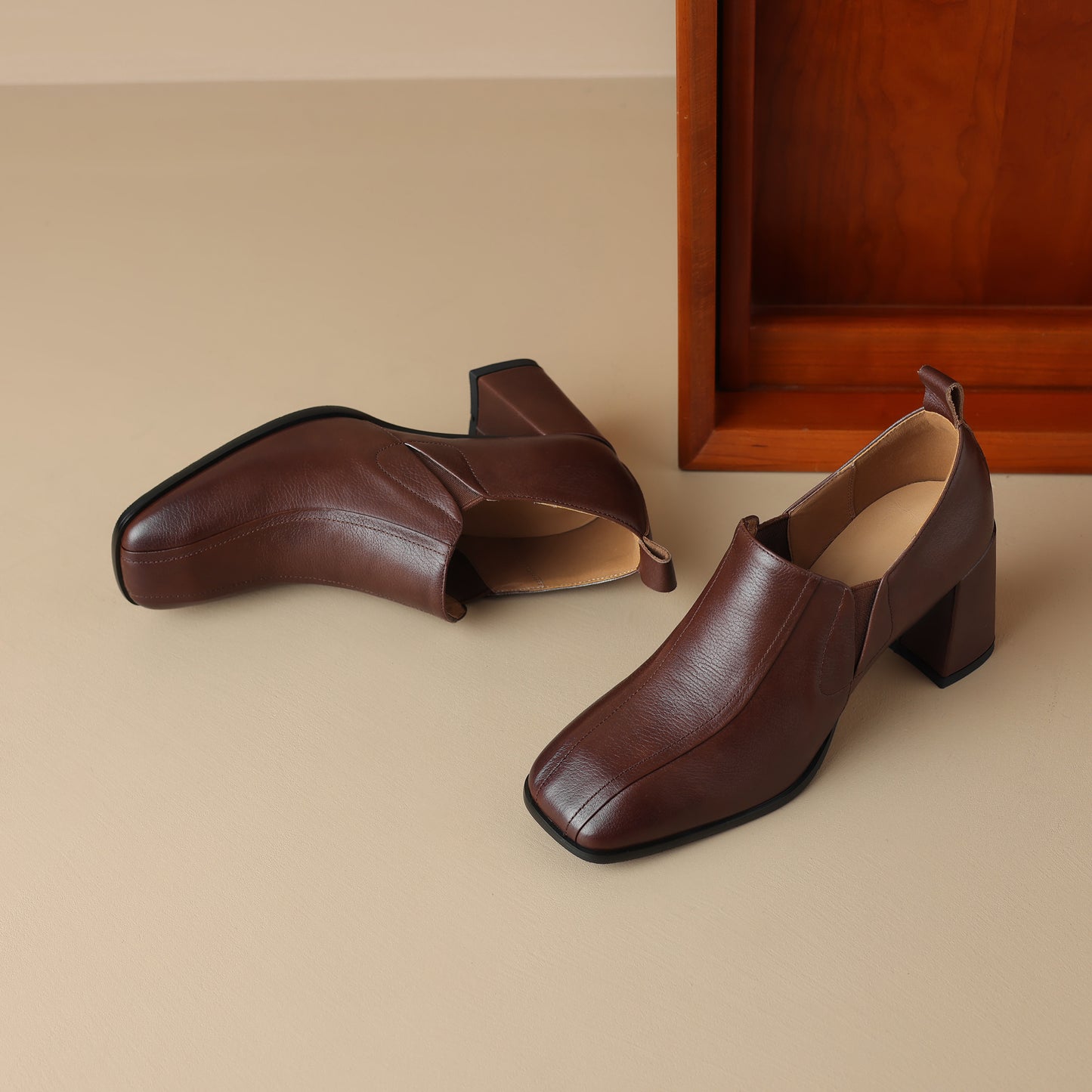 TinaCus Square Toe Women's Genuine Leather Handmade Block Heel Pumps