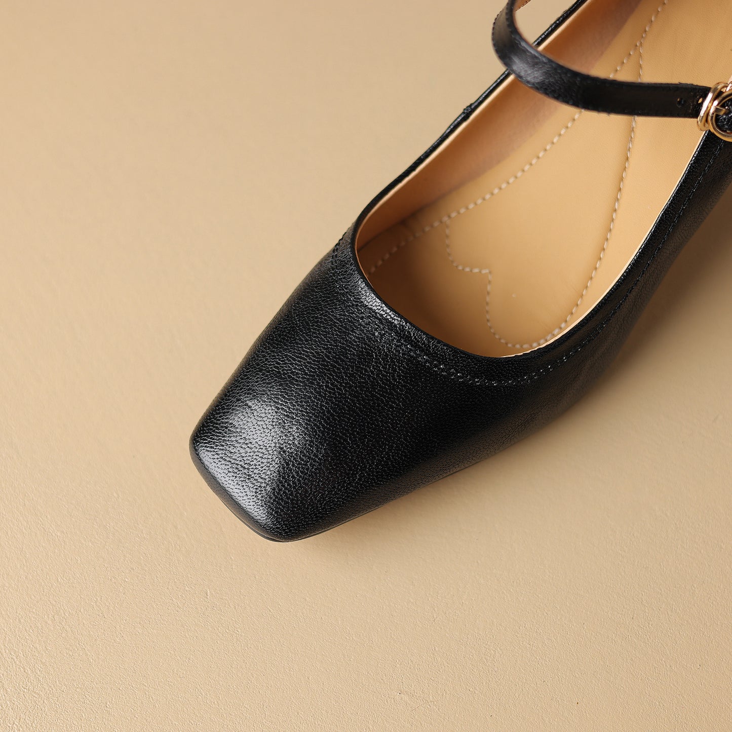TinaCus Women's Square Toe Genuine Leather Adjustable Strap Buckle Mid Block Heels Handmade Mary Jane Pumps
