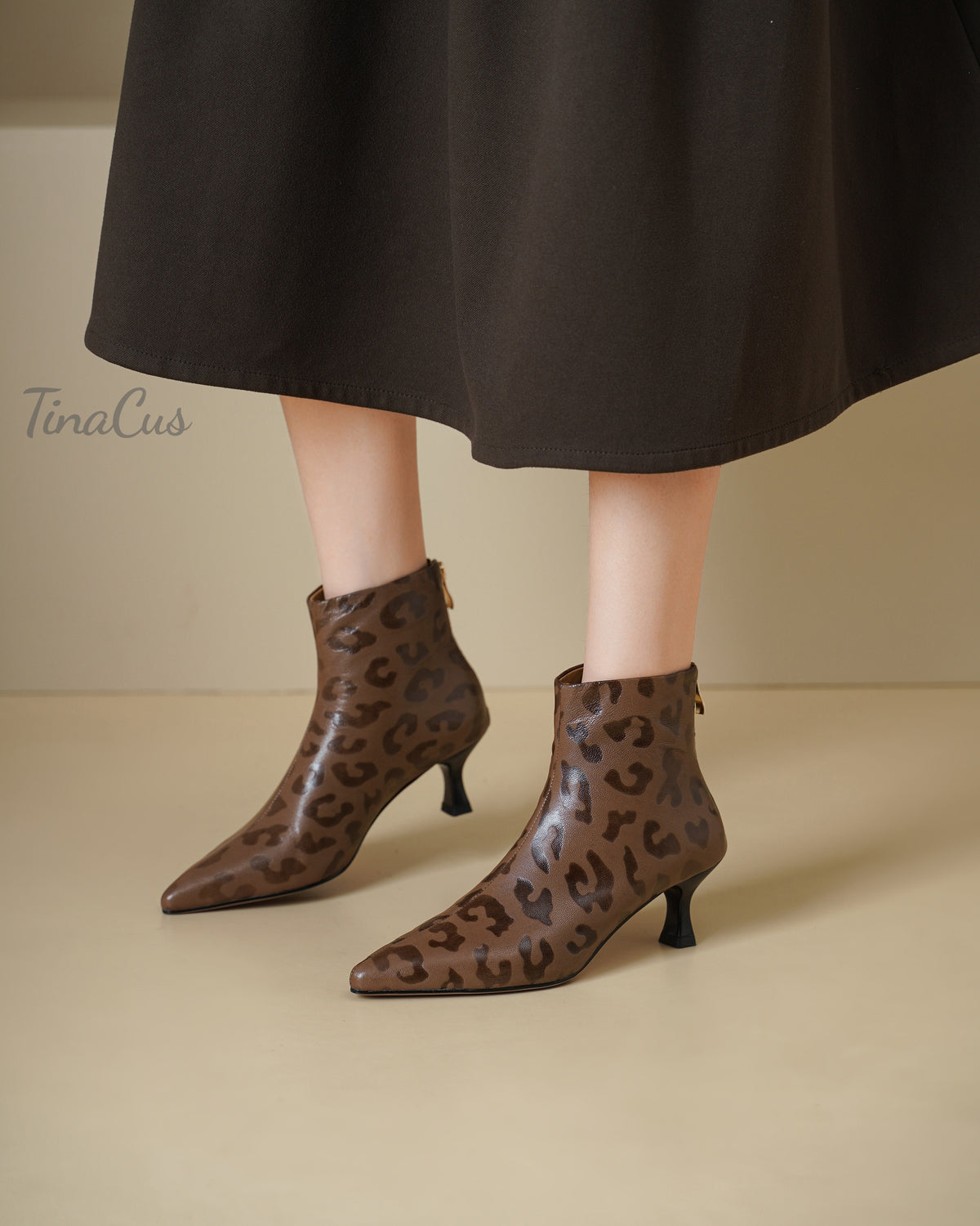 TinaCus Women’s Leopard Pattern Pointed Toe Back Zipper Kitten Heel Ankle Booties