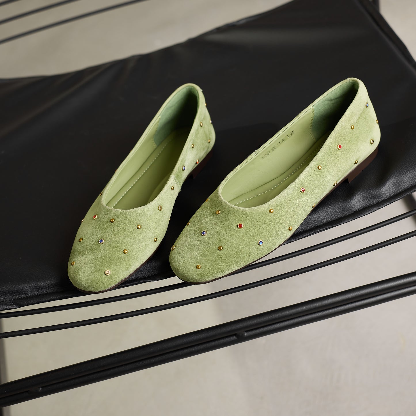 TinaCus Women's Suede Leather Ballet Flats Handmade Round Toe Studded Daily Dress Shoes