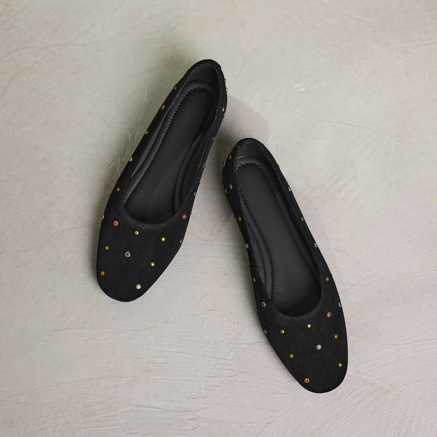 TinaCus Women's Suede Leather Ballet Flats Handmade Round Toe Studded Daily Dress Shoes