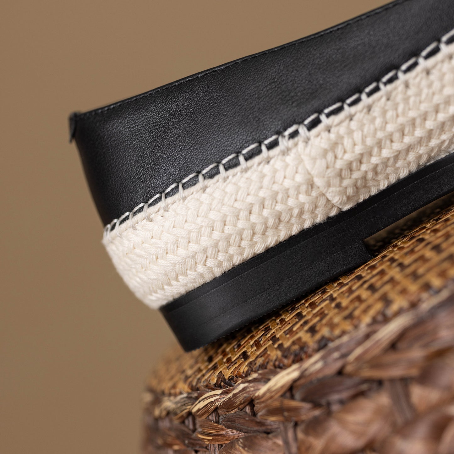 TinaCus Handmade Women's Genuine Leather Cap-Toe Slip on Casual Fomal Loafer Flats Shoes