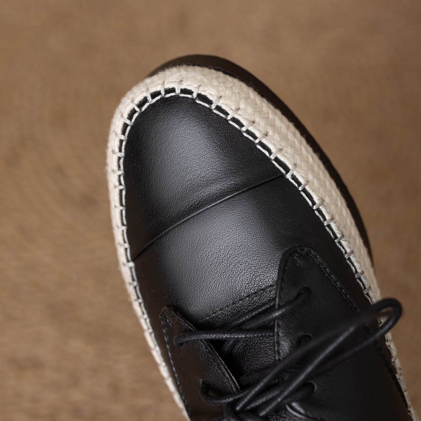 TinaCus Handmade Women's Genuine Leather Round Toe Lace up Soft Office Loafer Flats Shoes