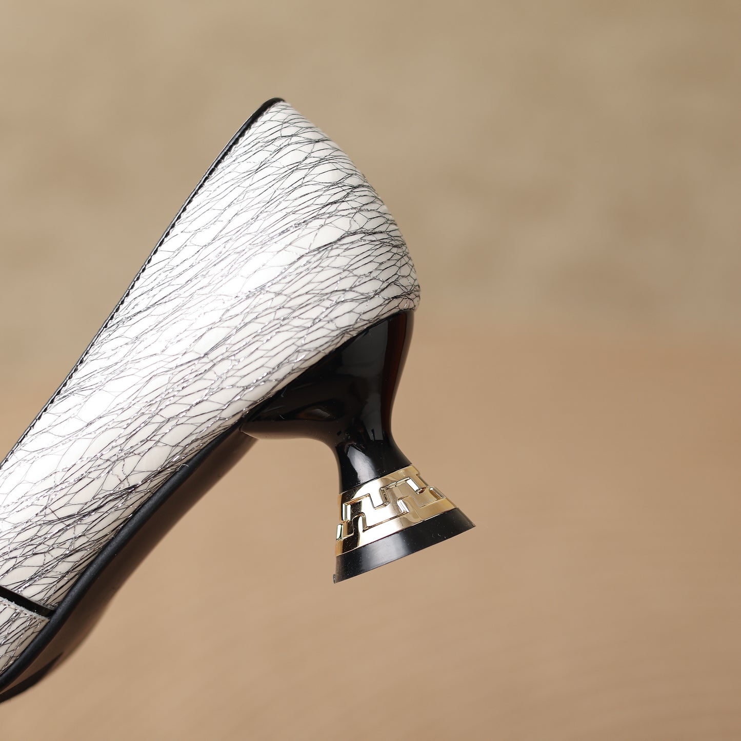 TinaCus Handmade Women's Genuine Leather Printed Pointed Toe Low Kitten Heel Slip On Office Pumps