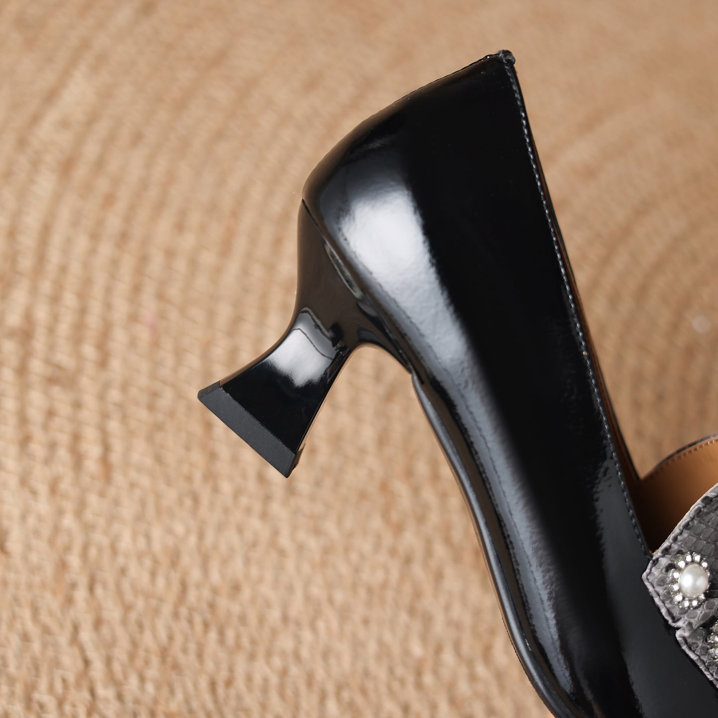 TinaCus Handmade Women's Genuine Leather Snakeskin Print Pointed Toe Low Heel Loafers Shoes