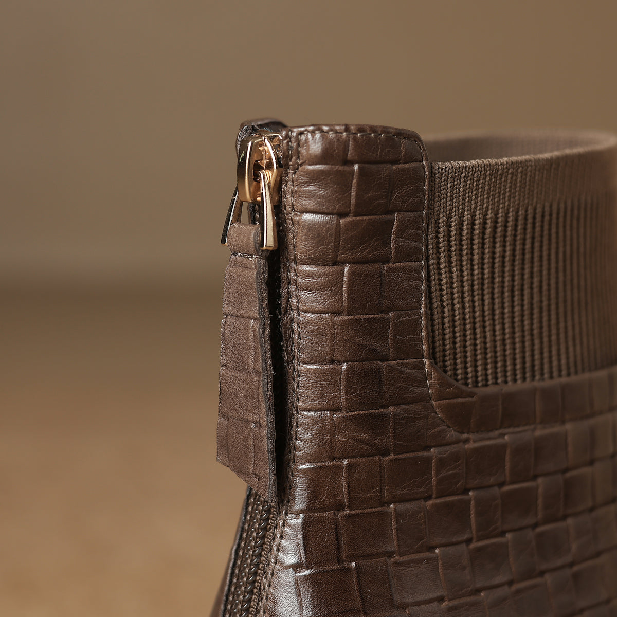 TinaCus Damen-Stiefeletten mit Glitzerschnalle, echtes Leder, handgefertigt, Reißverschluss hinten, Stickerei, Blumen