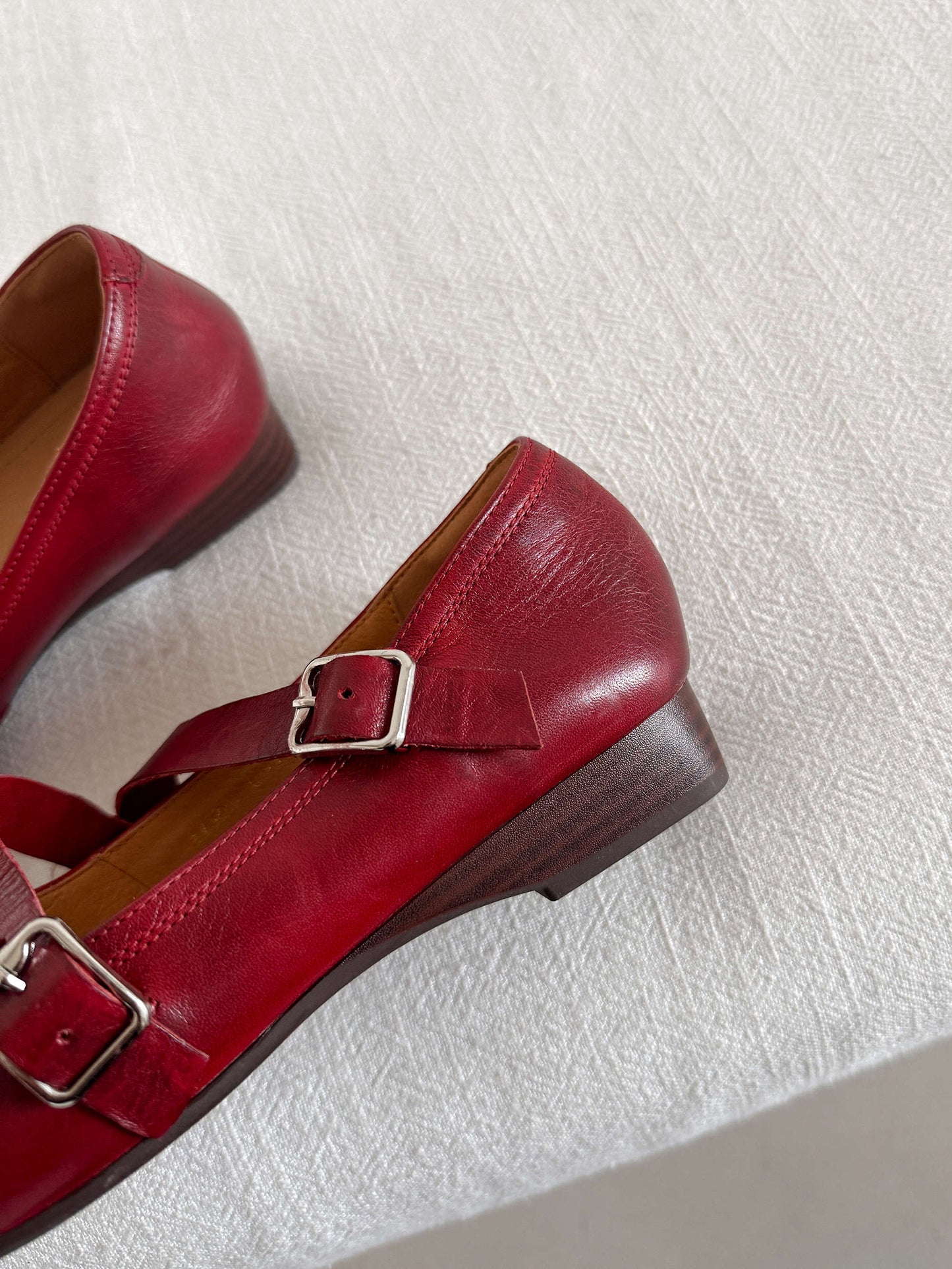 TinaCus Women's Strap Buckle Mary Jane Shoes Handmade Square Toe Genuine Leather Casual Flats
