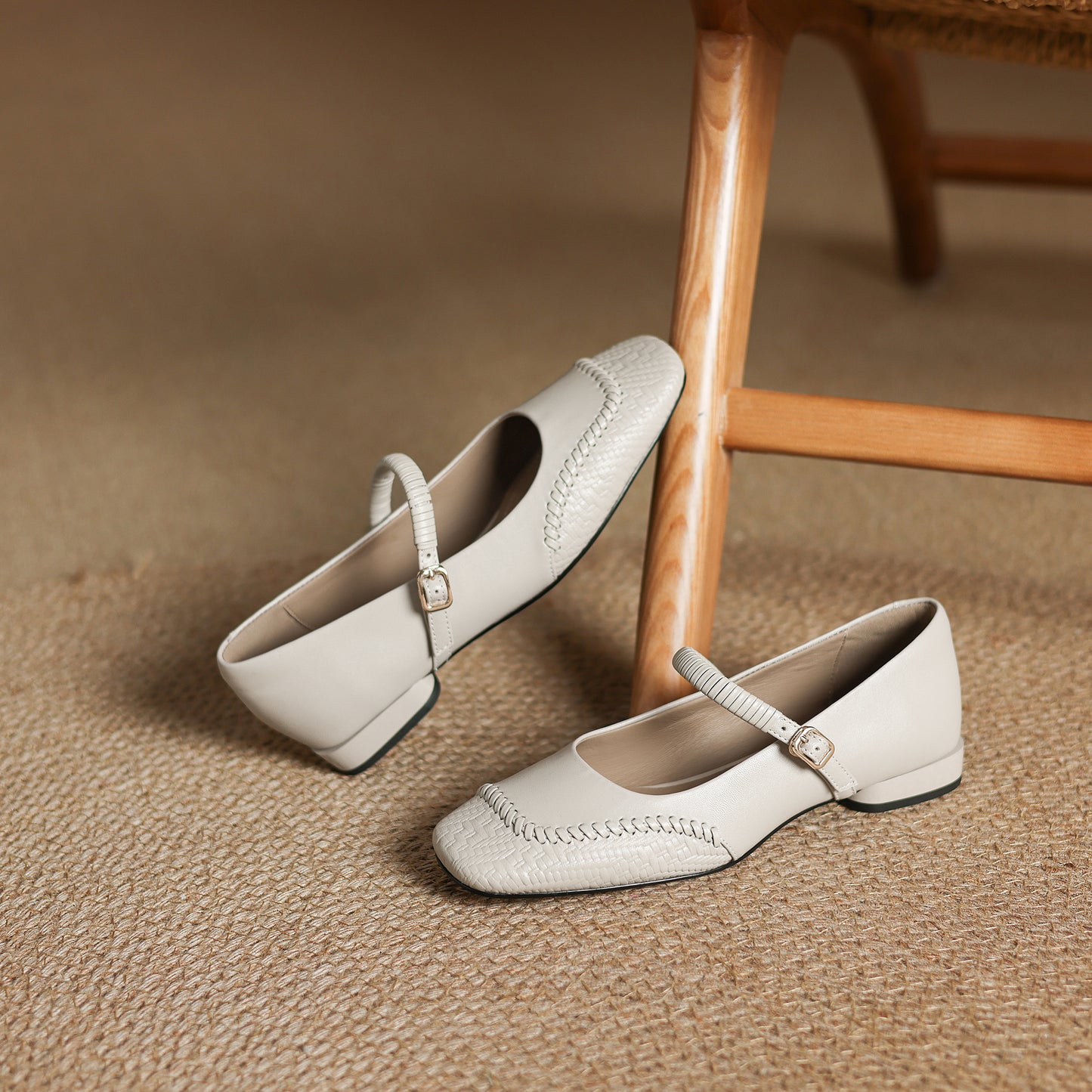 TinaCus Handmade Women's Genuine Leather Square Toe Stitching Adjustable Buckle Mary Jane Shoes