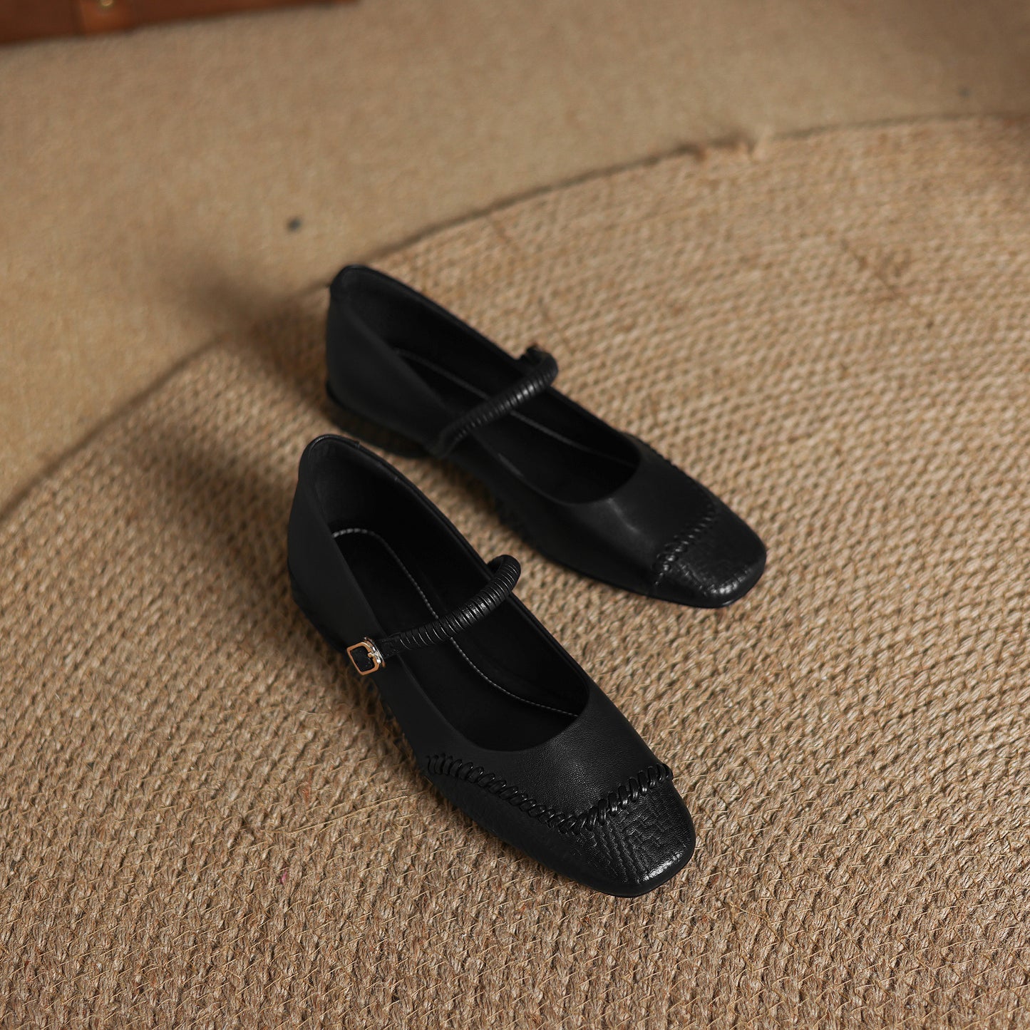 TinaCus Handmade Women's Genuine Leather Square Toe Stitching Adjustable Buckle Mary Jane Shoes