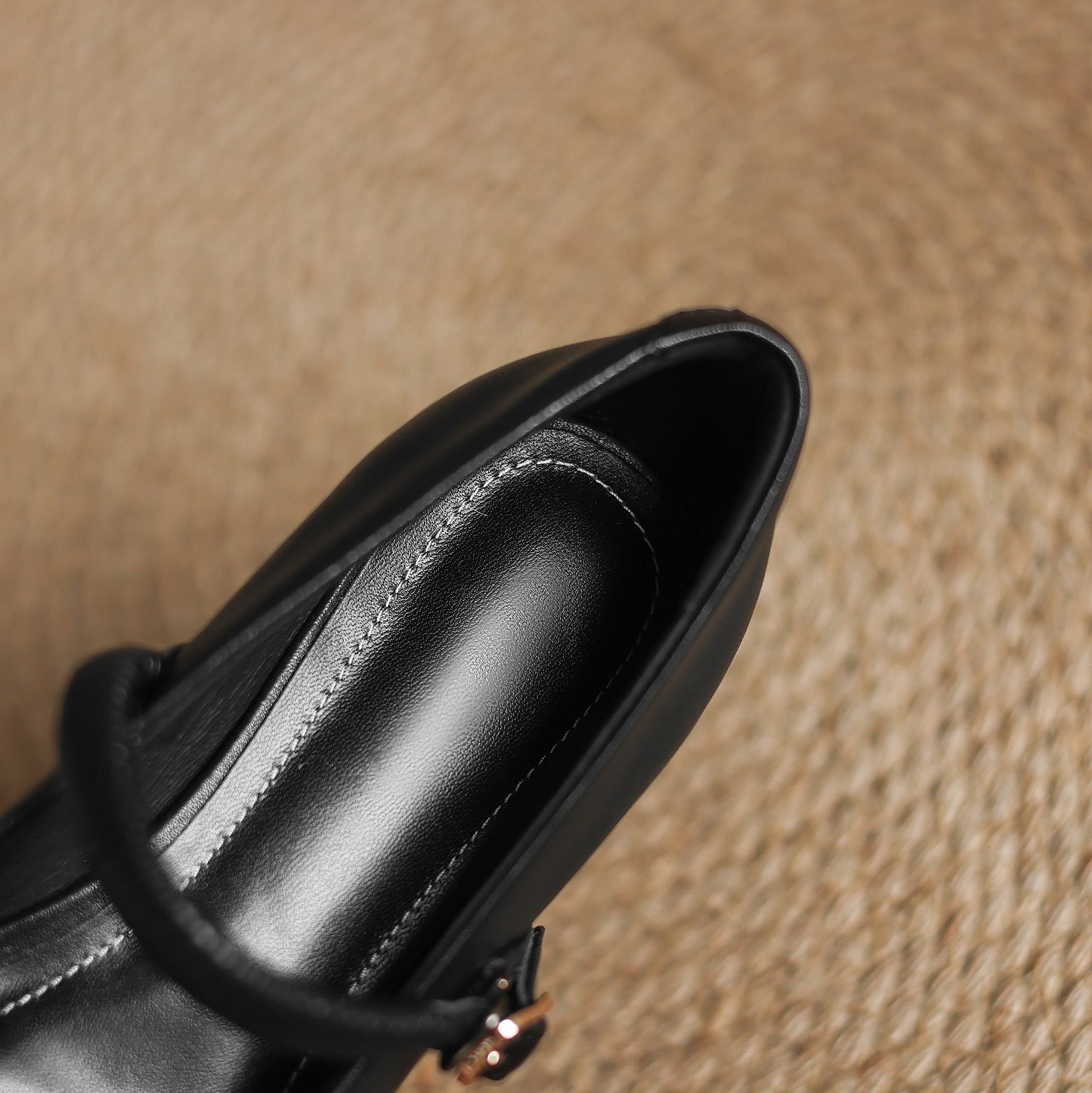 TinaCus Handmade Women's Genuine Leather Square Toe Stitching Adjustable Buckle Mary Jane Shoes