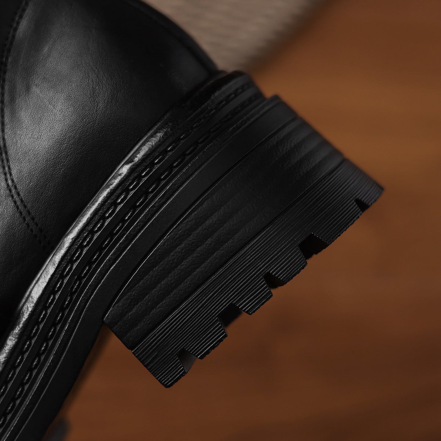 TinaCus Women's Platform Chic Ankle Boots Genuine Leather Handmade Round Toe Zip up Booties