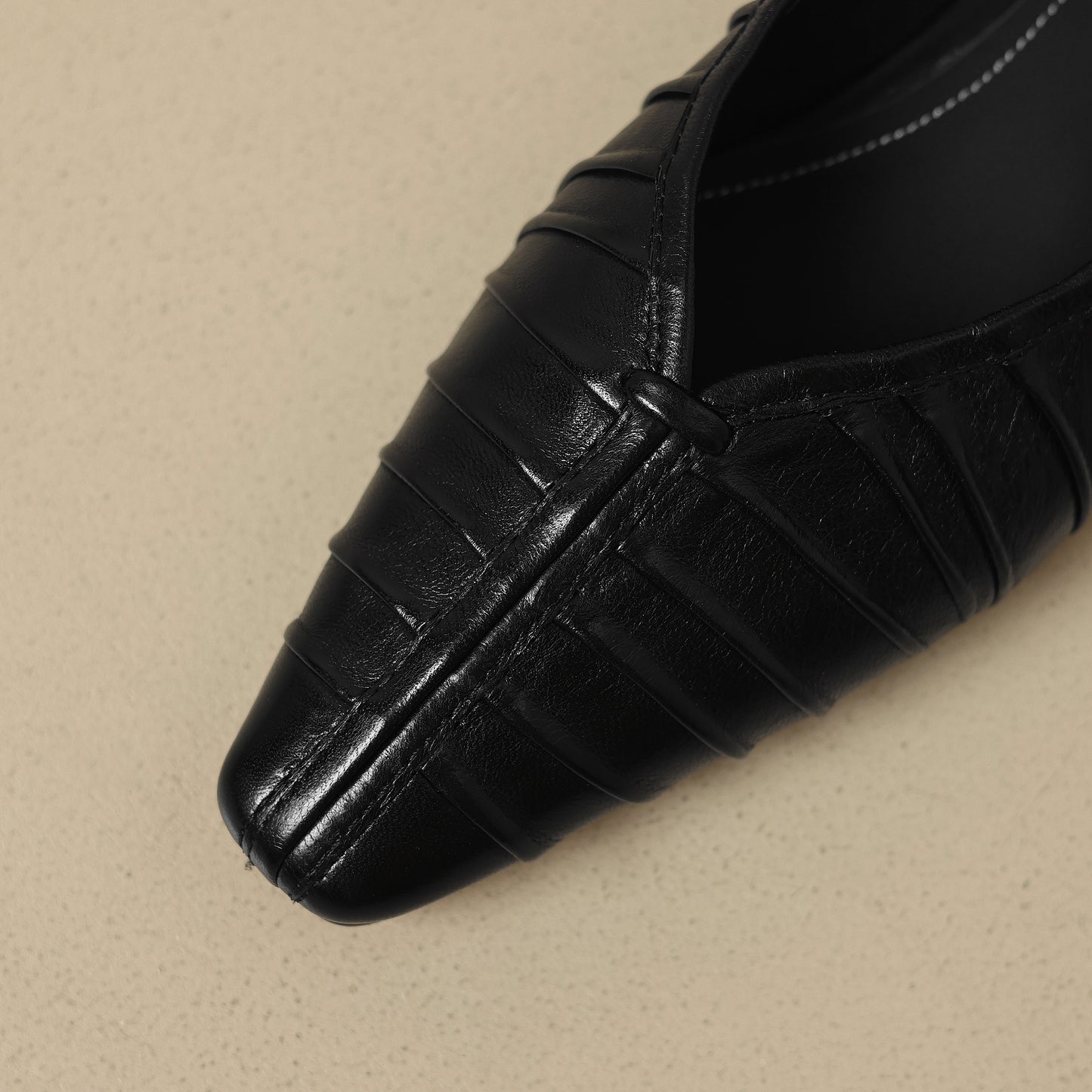 TinaCus Handmade Women's Genuine Leather Closed Toe Ruched Slip On Ballet Flat Shoes