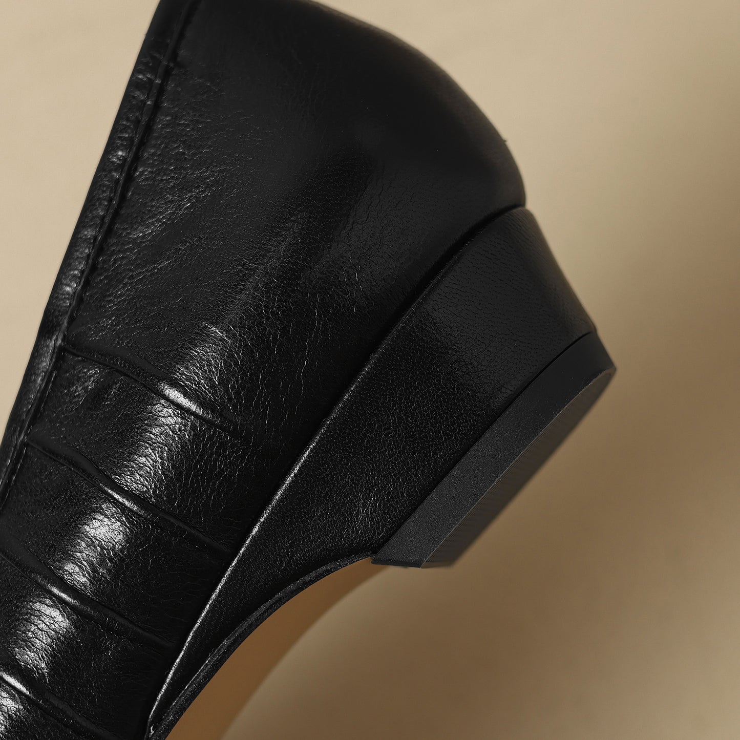 TinaCus Handmade Women's Genuine Leather Closed Toe Ruched Slip On Ballet Flat Shoes