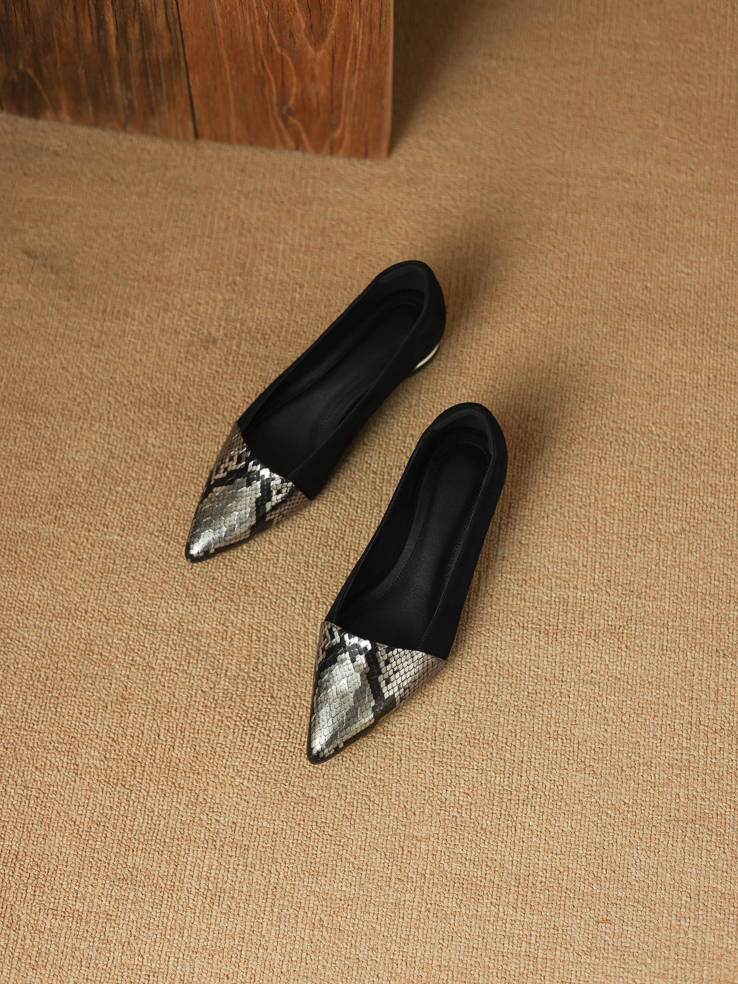 TinaCus Handmade Women's Genuine/Suede Leather Pointed Toe Printed Snakeskin Ballet Flats Shoes