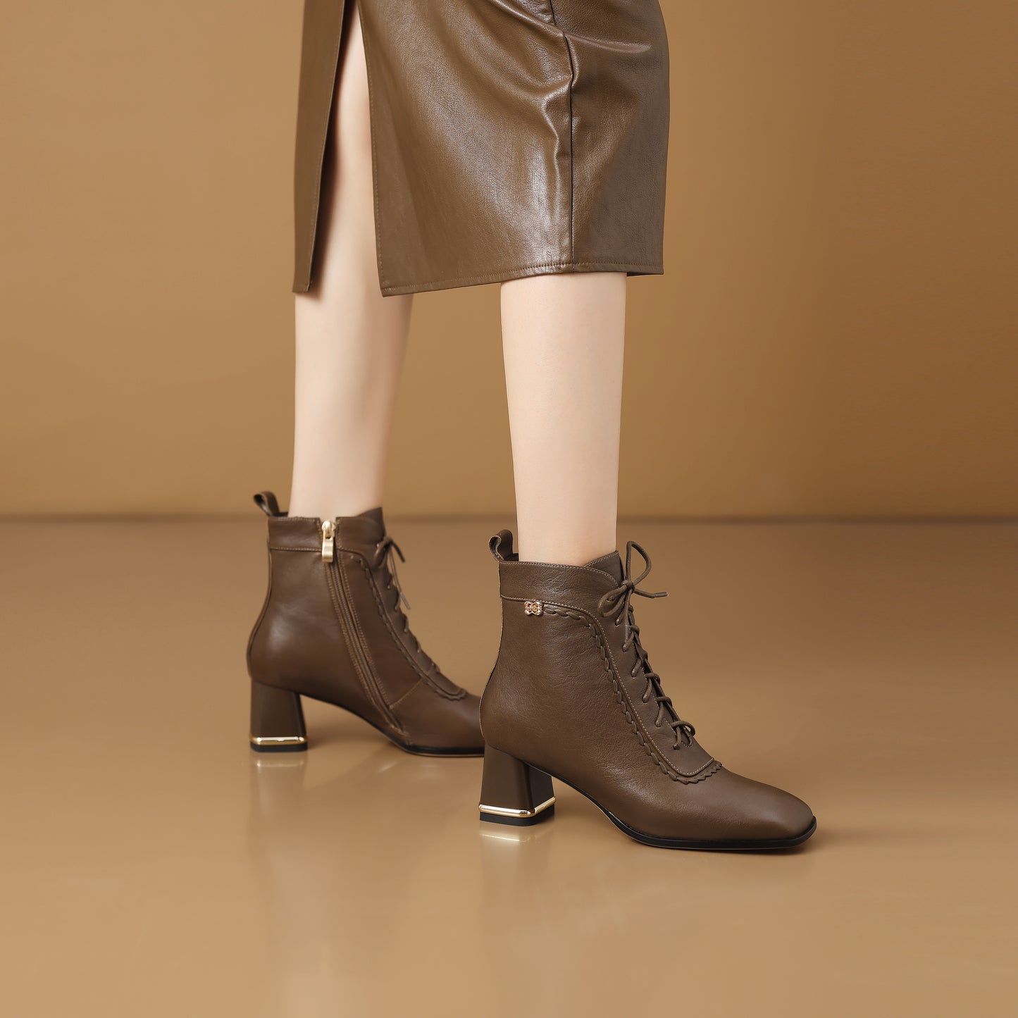 TinaCus Women's Leather Combat Ankle Boots Handmade Side Zipper Lace-up Chunky Heel Heeled Booties