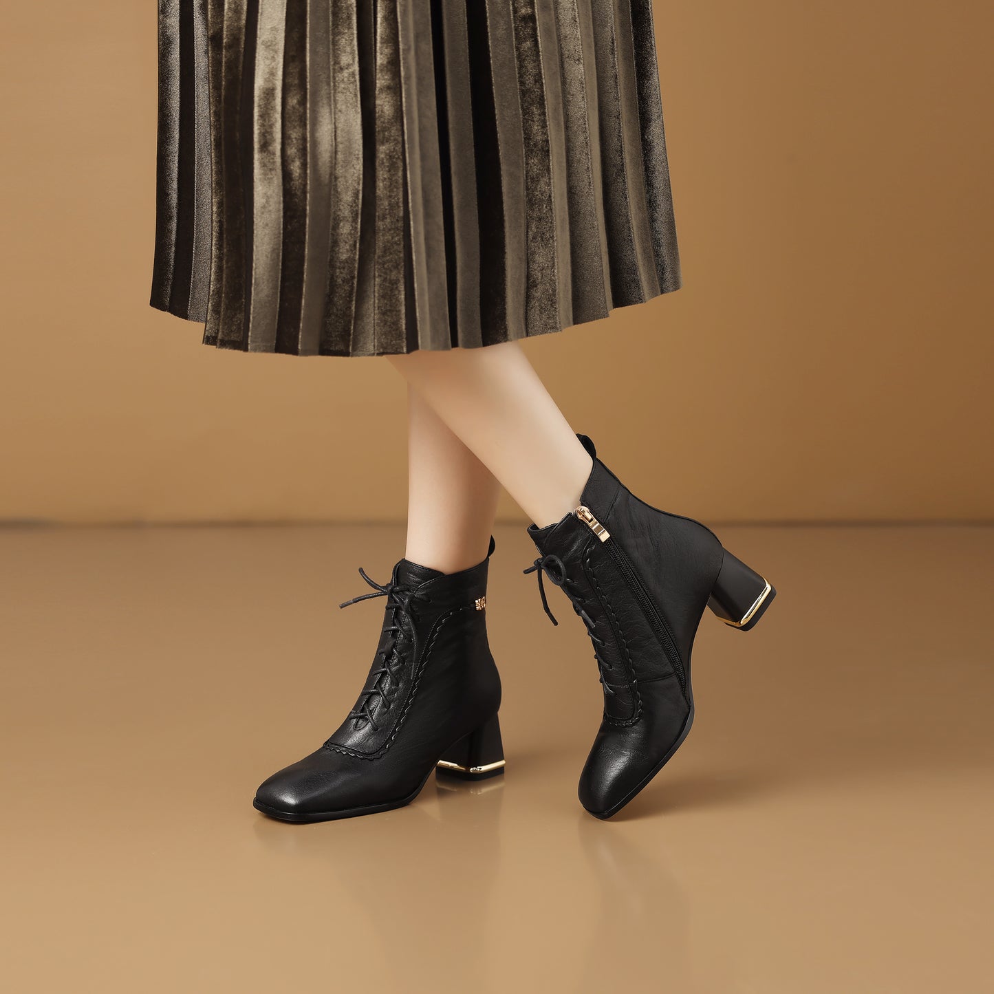 TinaCus Women's Leather Combat Ankle Boots Handmade Side Zipper Lace-up Chunky Heel Heeled Booties