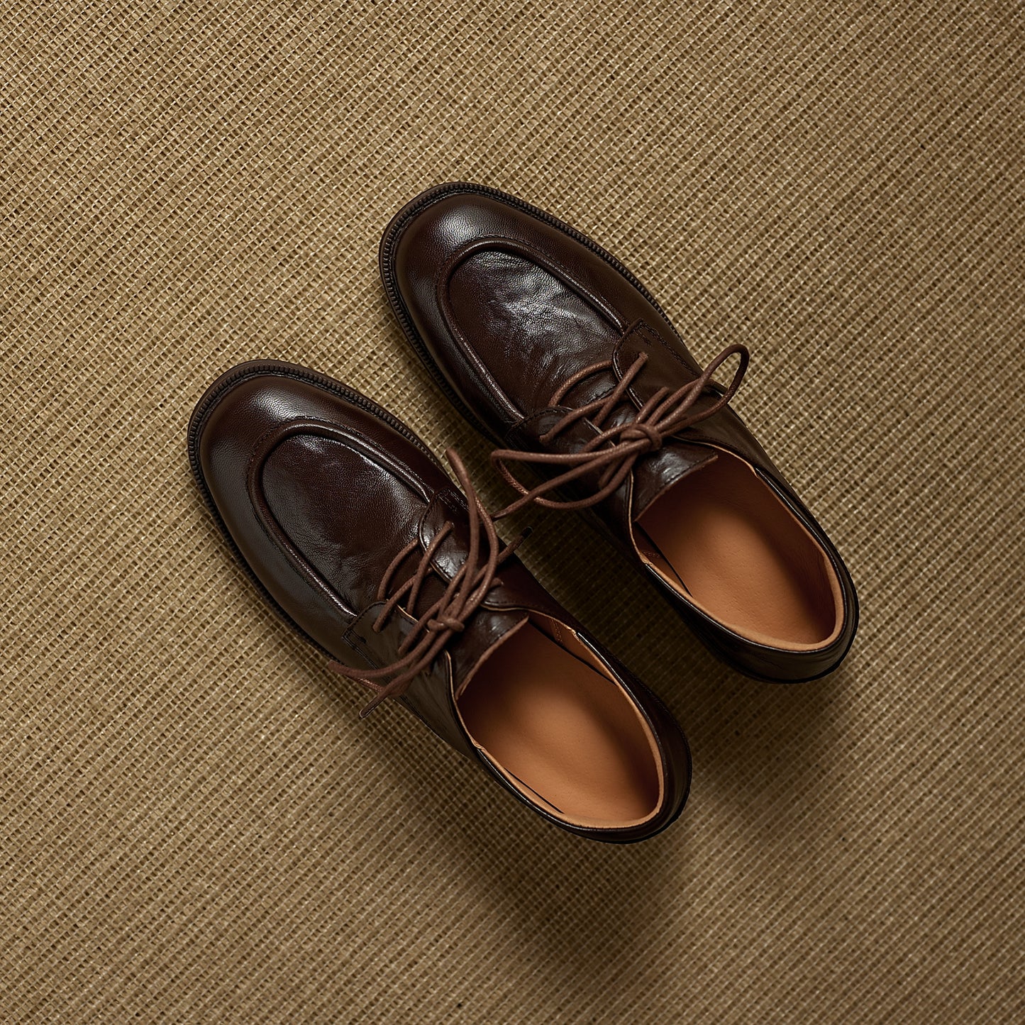 TinaCus Women's Wingtip Oxfords Handmade Genuine Leather Round Toe Lace-up Chunky Heel Casual Shoes