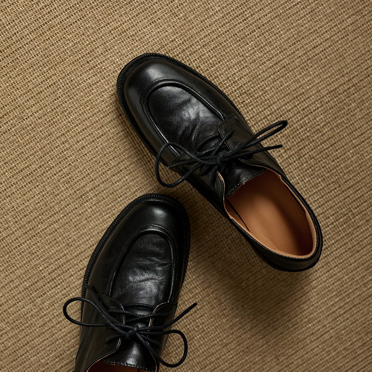 TinaCus Women's Wingtip Oxfords Handmade Genuine Leather Round Toe Lace-up Chunky Heel Casual Shoes