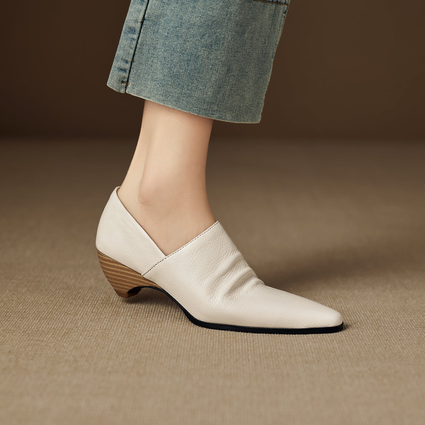 TinaCus Women's Slip-on Pumps Handmade Genuine Leather Pointed Toe Chunky Heel Casual Shoes