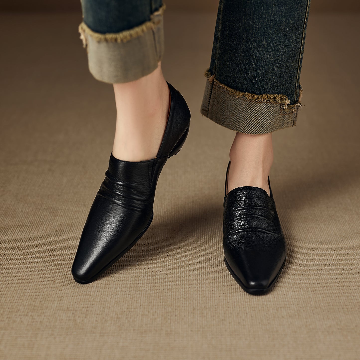 TinaCus Women's Slip-on Pumps Handmade Genuine Leather Pointed Toe Chunky Heel Casual Shoes