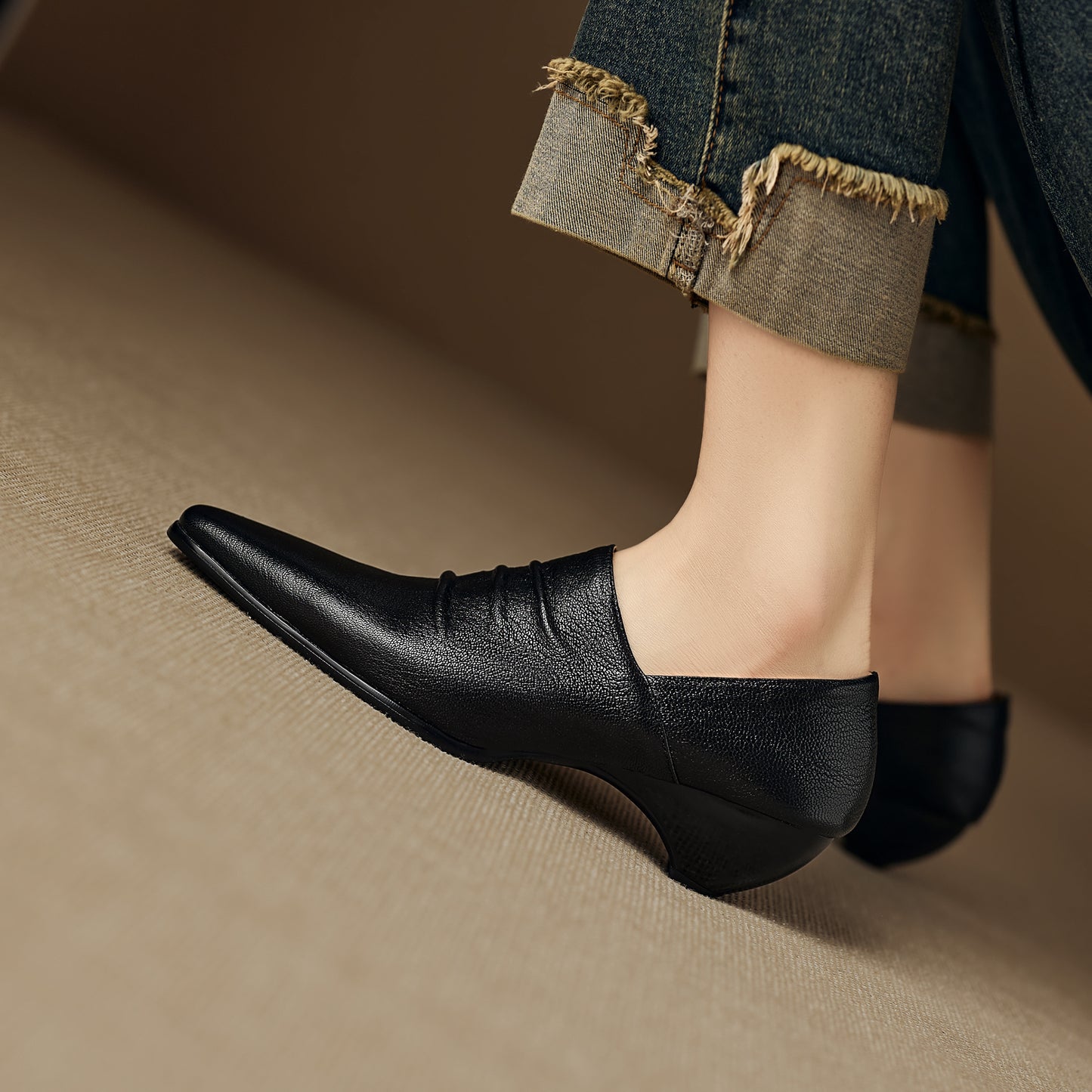 TinaCus Women's Slip-on Pumps Handmade Genuine Leather Pointed Toe Chunky Heel Casual Shoes