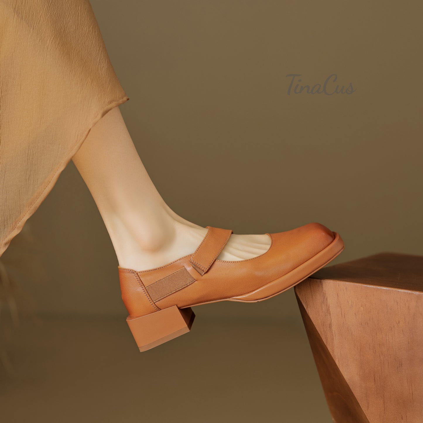 TinaCus Women's Square Toe Handmade Low Heels Genuine Leather Retro Loafers Shoes