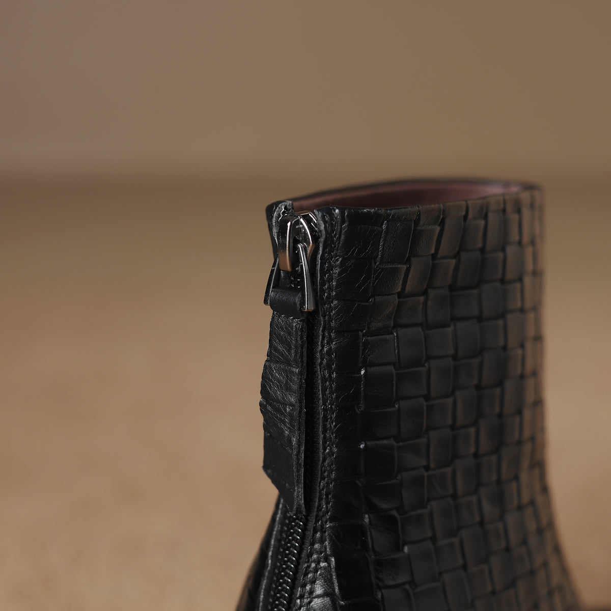 TinaCus Damen-Stiefeletten mit Glitzerschnalle, echtes Leder, handgefertigt, Reißverschluss hinten, Stickerei, Blumen
