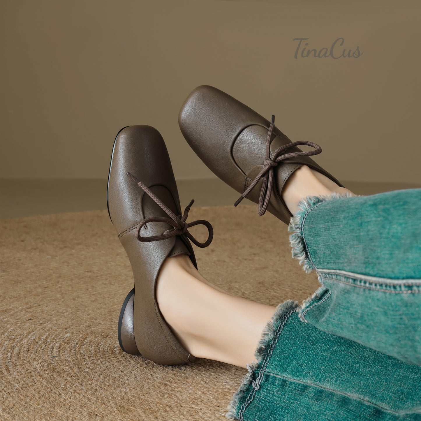 TinaCus Genuine Leather Women's Round Toe Handmade Selftie Low Chunky Heels Casual Oxford Shoes