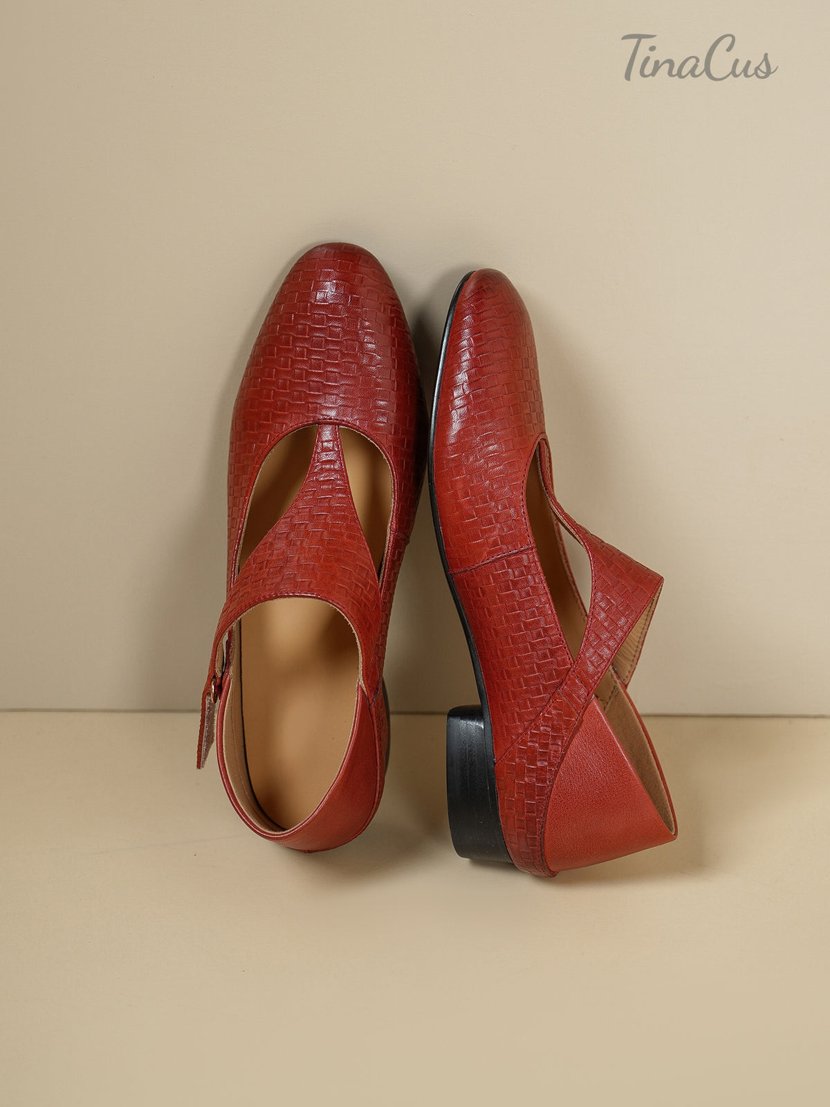 TinaCus Women's Round Toe Embossed Genuine Leather T Strap Buckle Mary Jane Flats