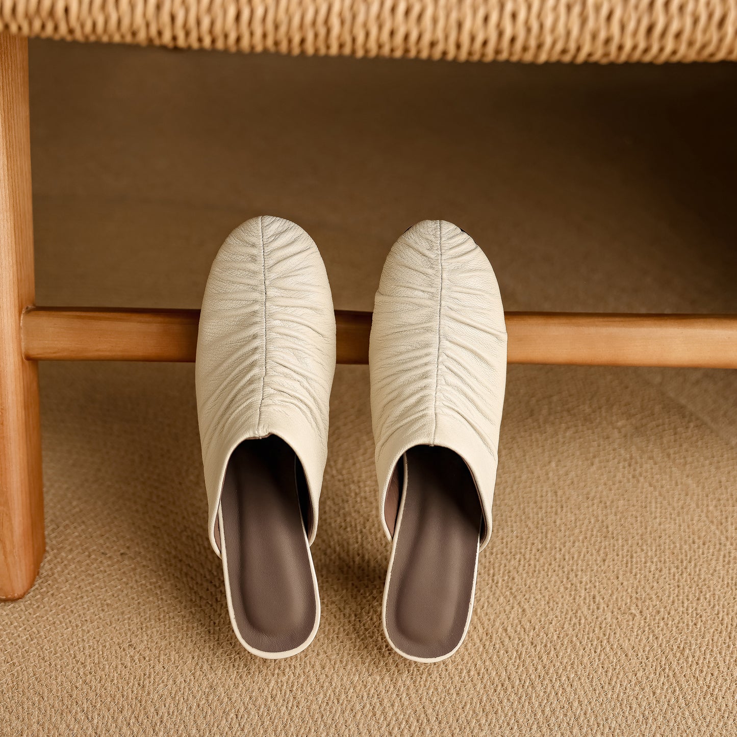 TinaCus Handmade Women's Genuine Leather Closed Round Toe Heeled Sandals Backless Mules