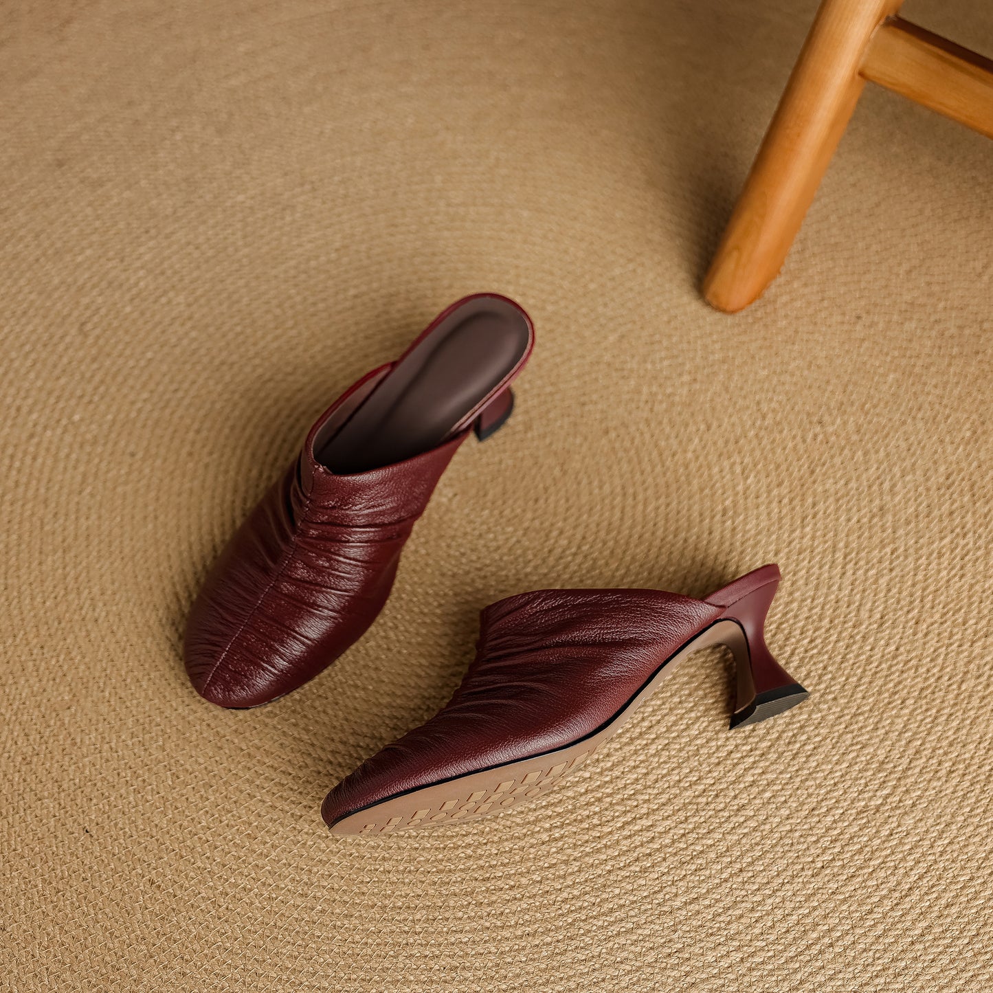 TinaCus Handmade Women's Genuine Leather Closed Round Toe Heeled Sandals Backless Mules