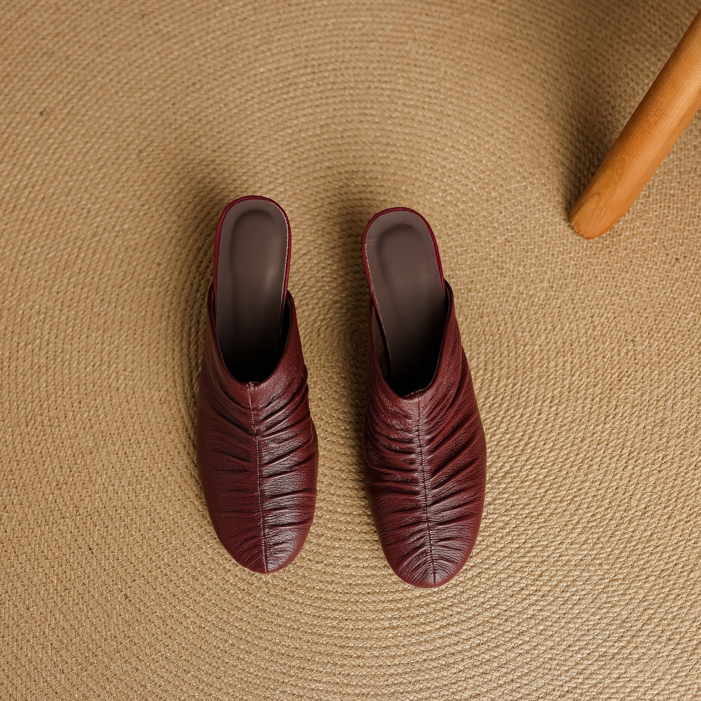 TinaCus Handmade Women's Genuine Leather Closed Round Toe Heeled Sandals Backless Mules