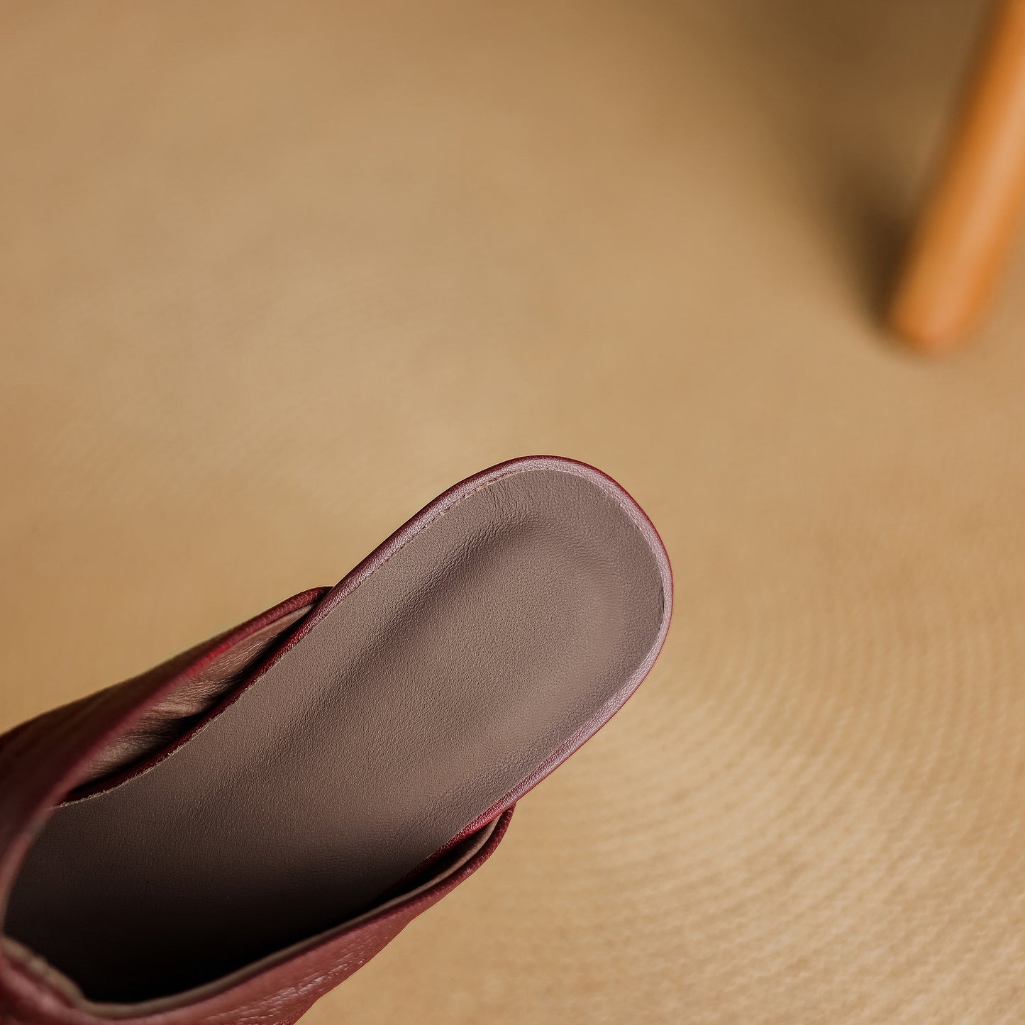 TinaCus Handmade Women's Genuine Leather Closed Round Toe Heeled Sandals Backless Mules