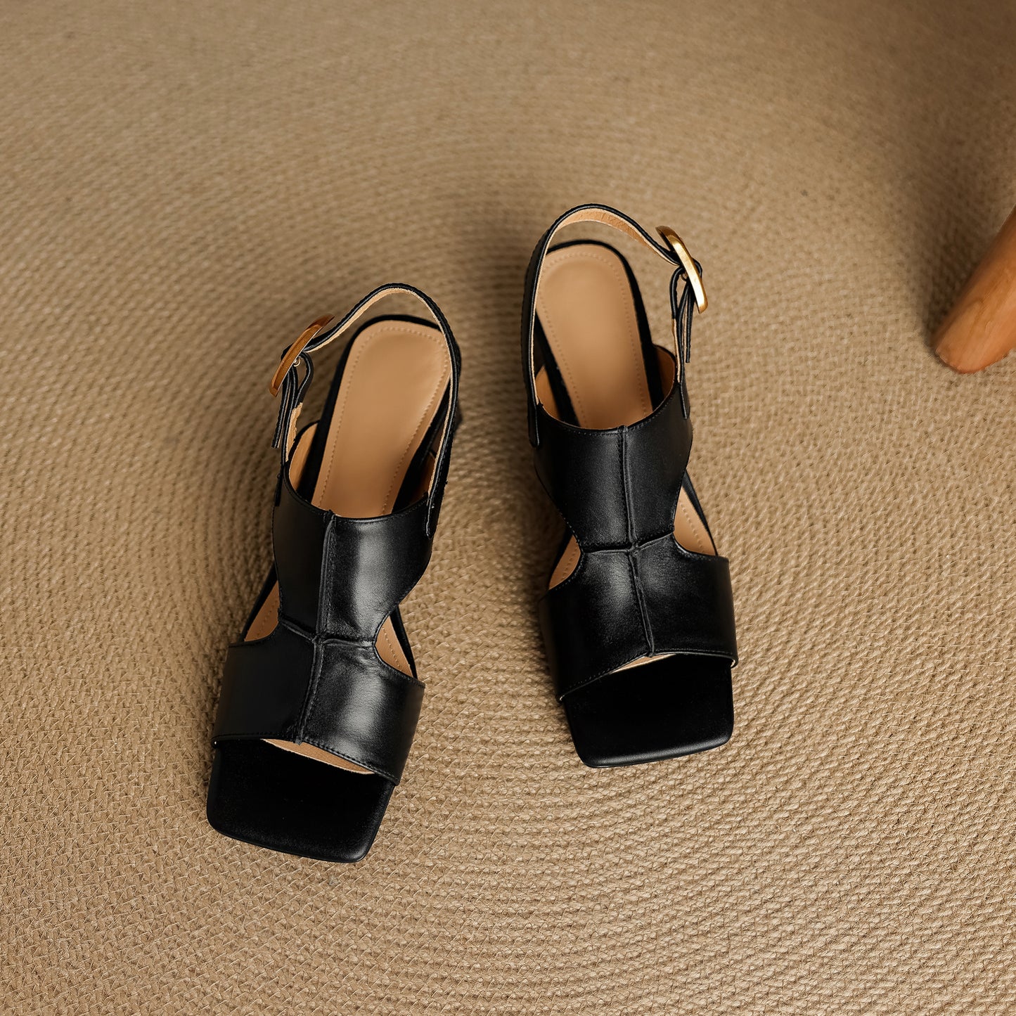 TinaCus Handmade Women's Genuine Leather Peep Toe Slingback Hollow-out Block Heel Comfort Sandals