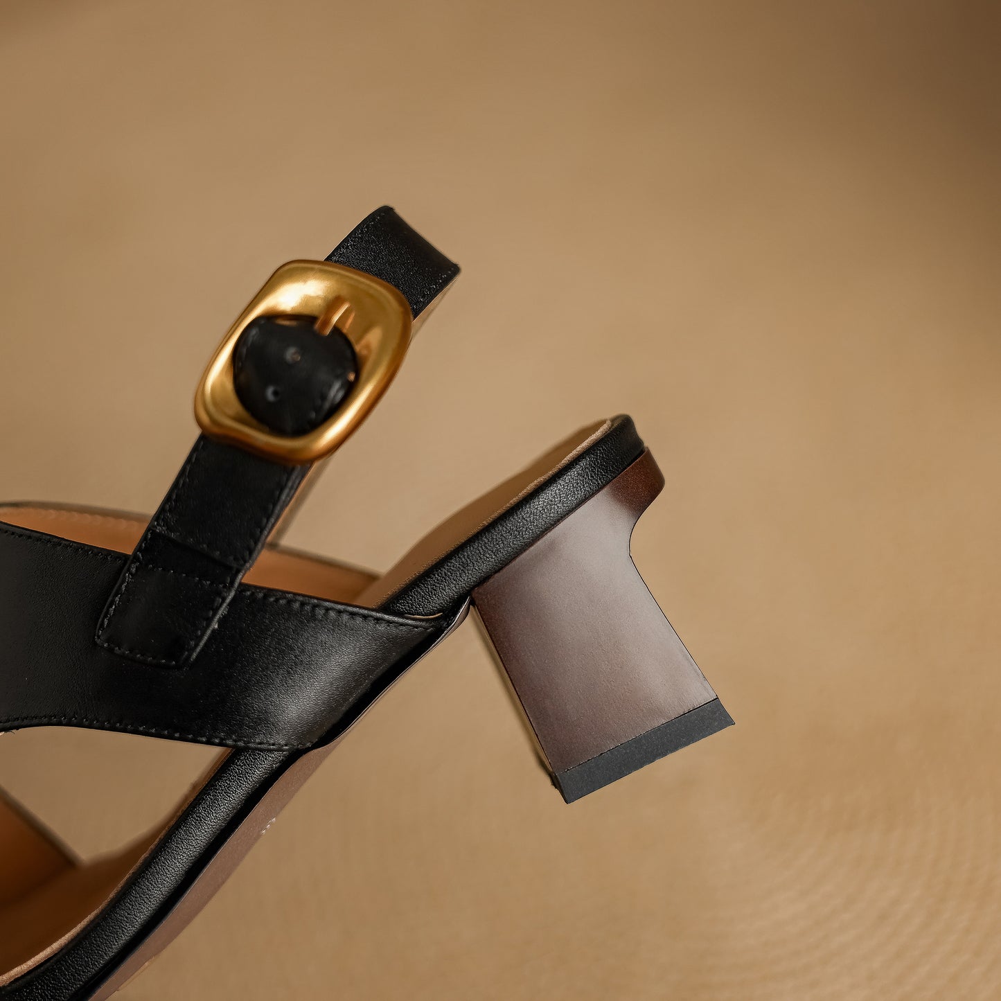 TinaCus Handmade Women's Genuine Leather Peep Toe Slingback Hollow-out Block Heel Comfort Sandals