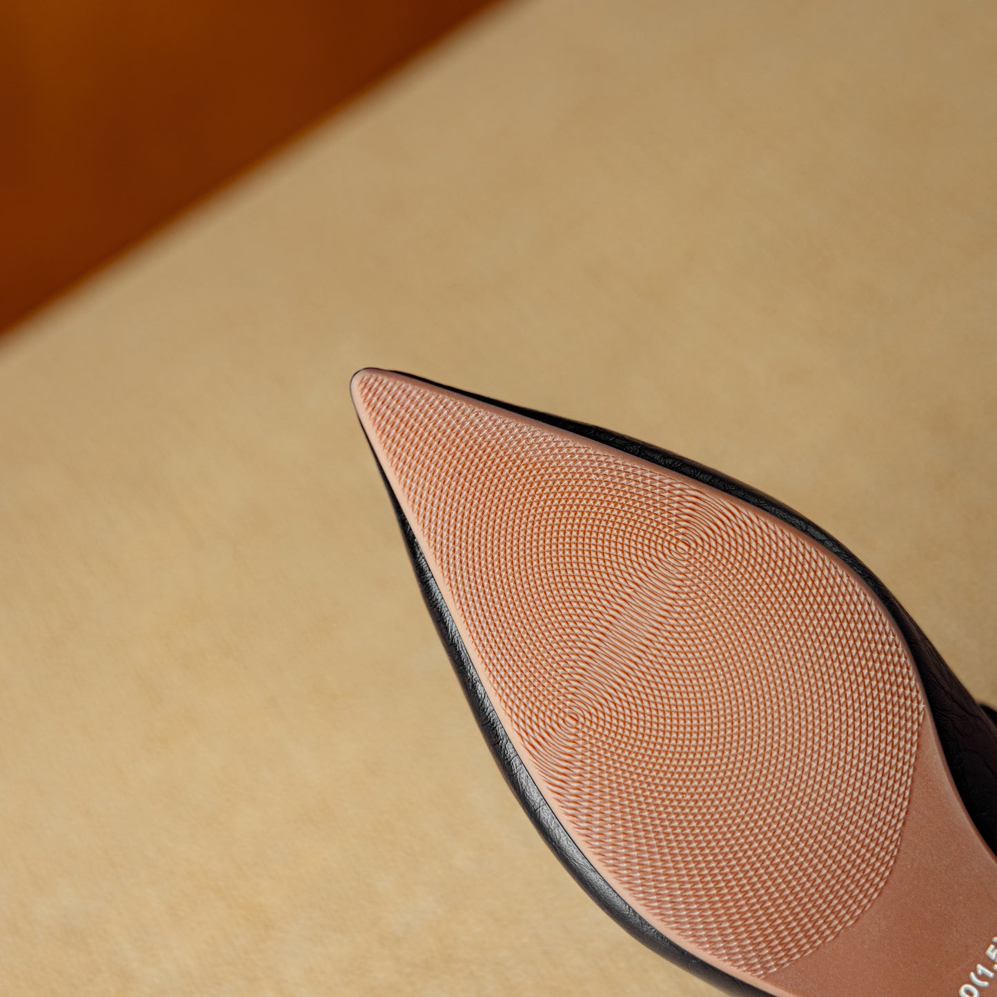 TinaCus Women's Pointed Toe Genuine Leather Handmade Crystal Flowers Low Heels Pumps Shoes