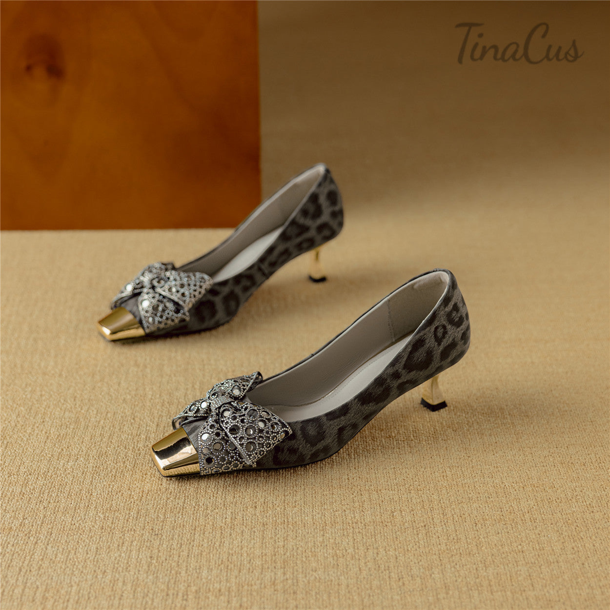 TinaCus Women Handmade Genuine Leather Leopard Bowtie Metal Toe Kitten Heel Pumps