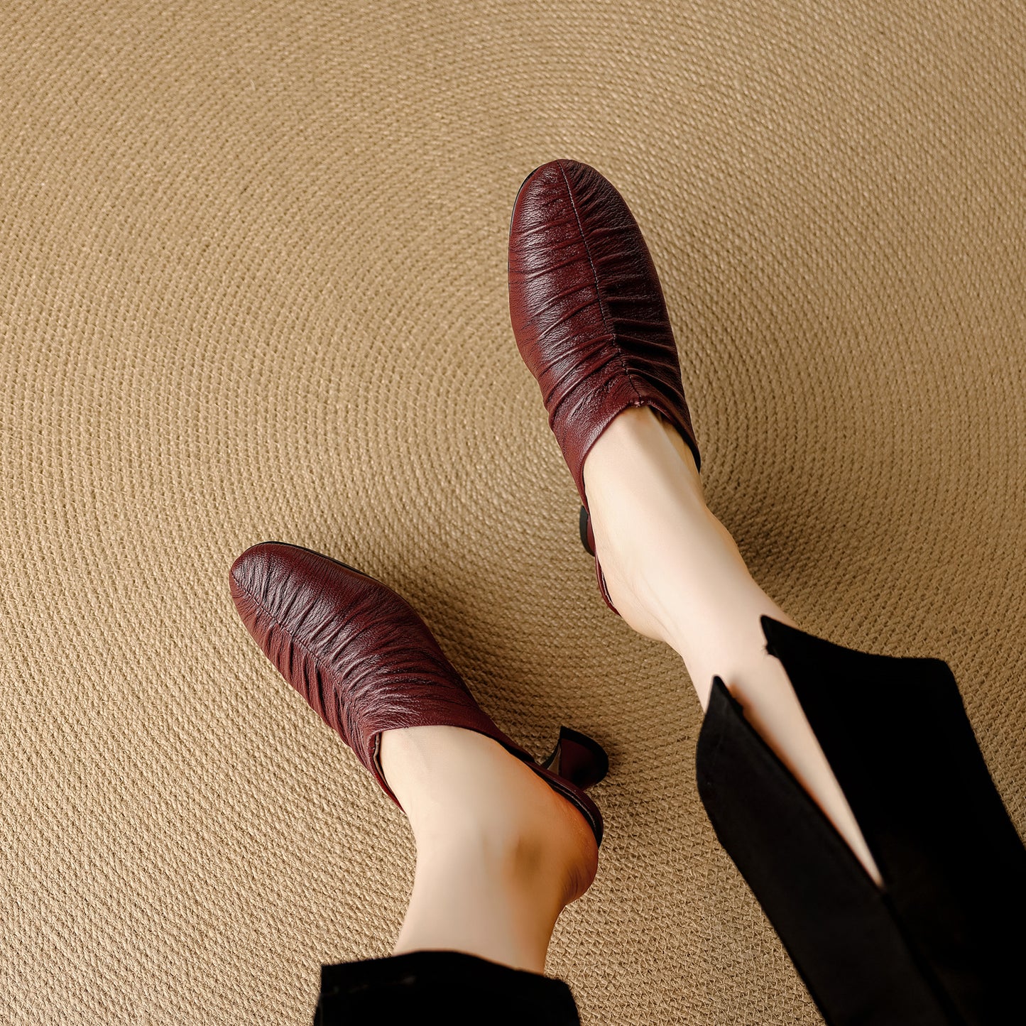 TinaCus Handmade Women's Genuine Leather Closed Round Toe Heeled Sandals Backless Mules