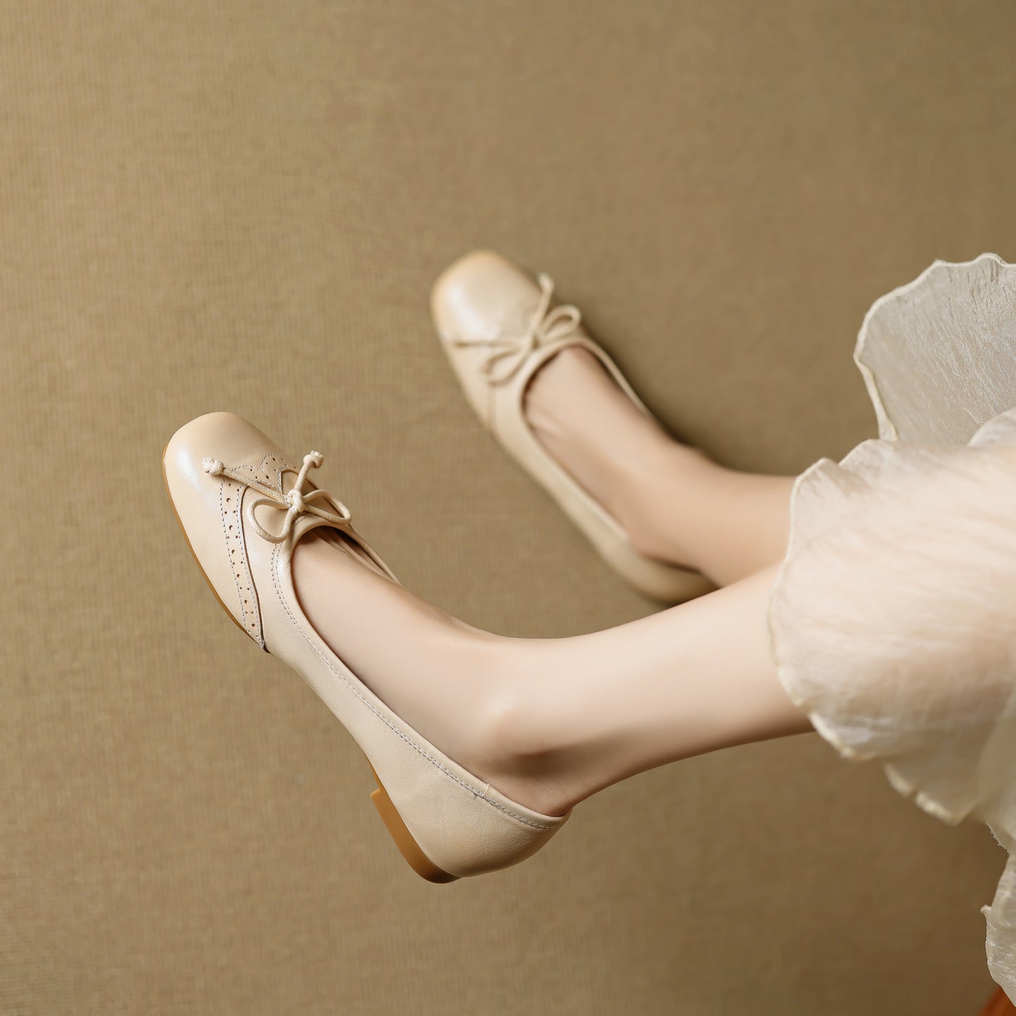 TinaCus Handmade Women's Genuine Leather Square Toe Baroque Ballet Flats with Bowtie