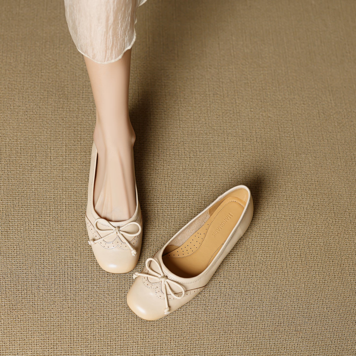 TinaCus Handmade Women's Genuine Leather Square Toe Baroque Ballet Flats with Bowtie