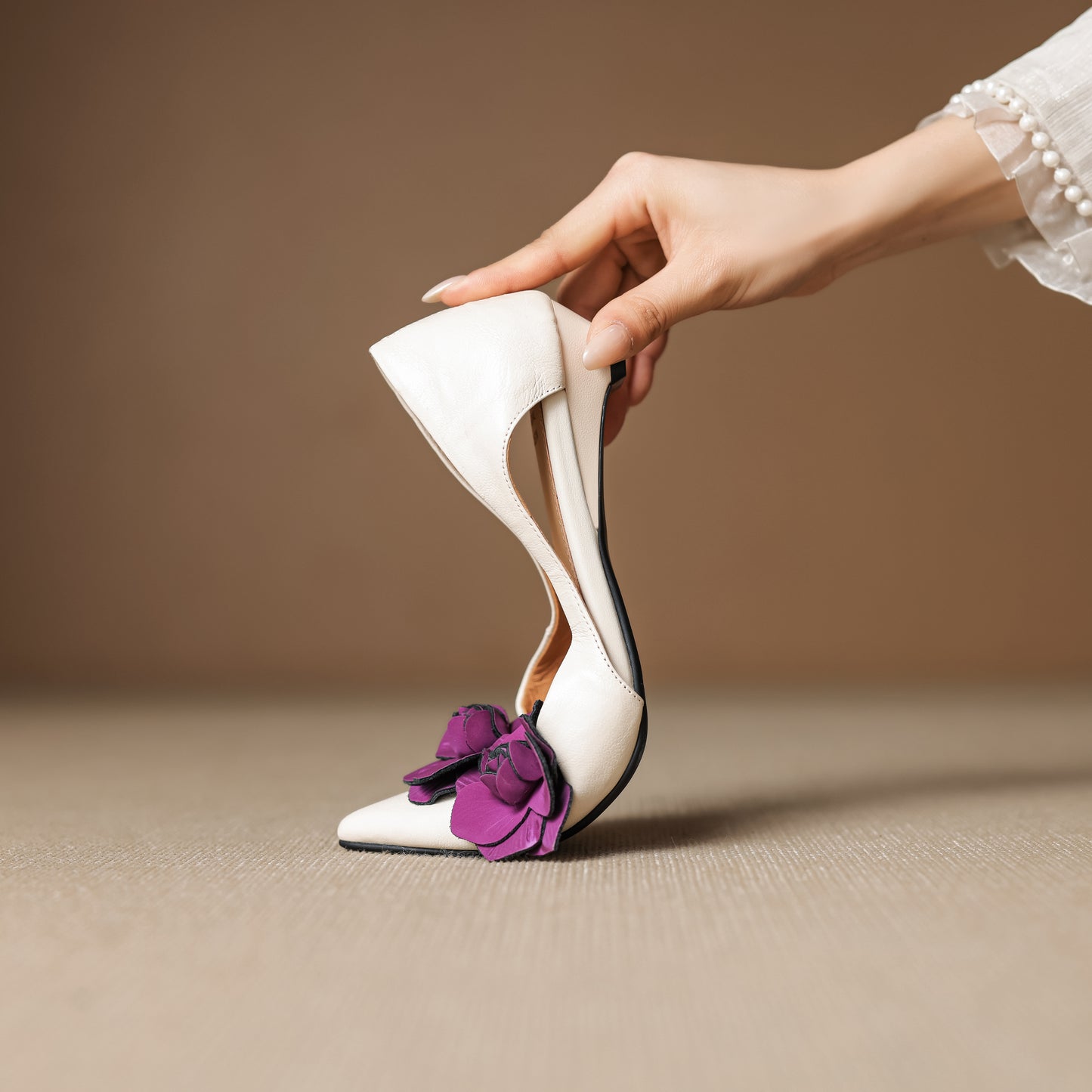 TinaCus Handmade Women's Genuine/Suede Leather Flower Decor Hollow-Out Slip On Pointed Toe Ballet Flats