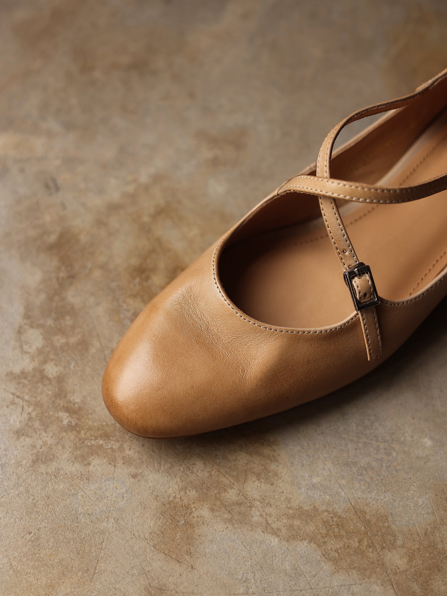 TinaCus Round Toe Genuine Leather Handmade Cross Strap Buckles Women's Casual Flat Loafers