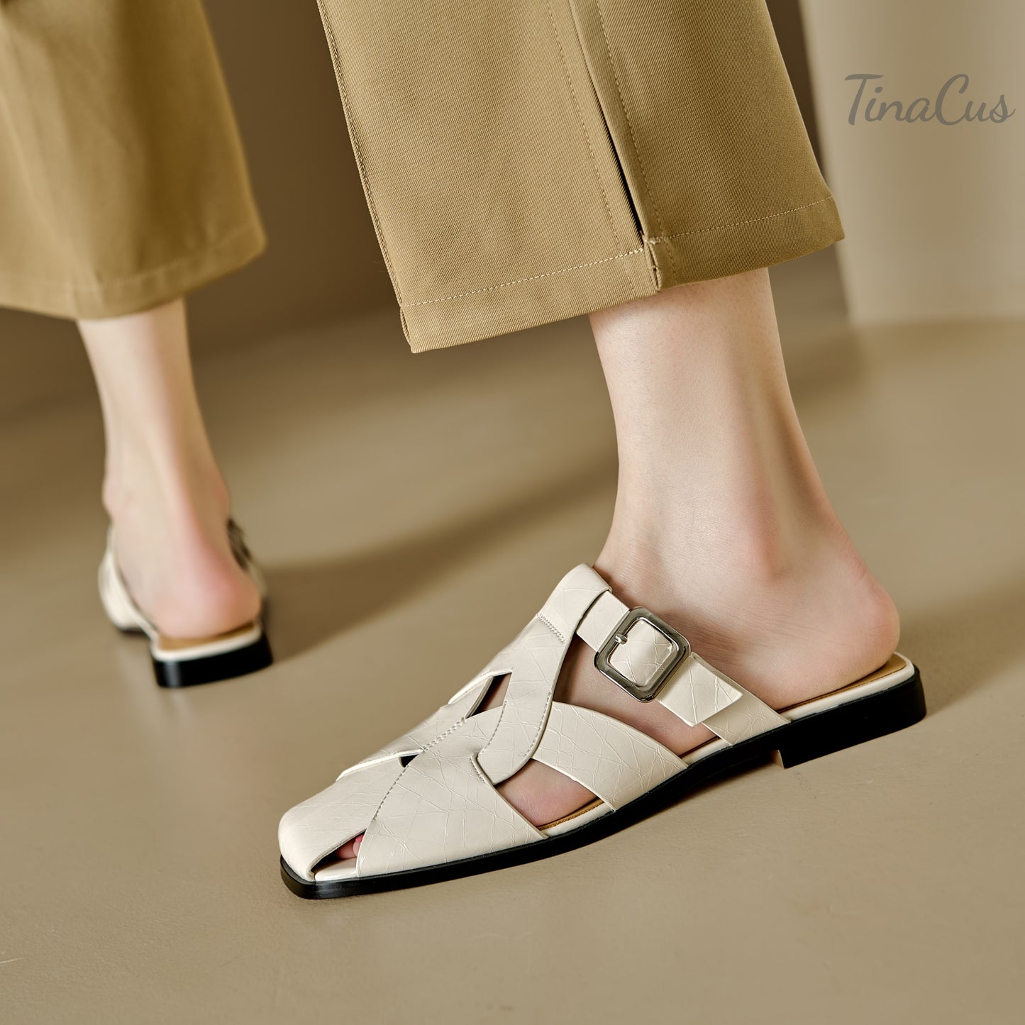 TinaCus Genuine Leather Women's Closed Toe Handmade Buckle Comfortable Flat Slippers Sandals