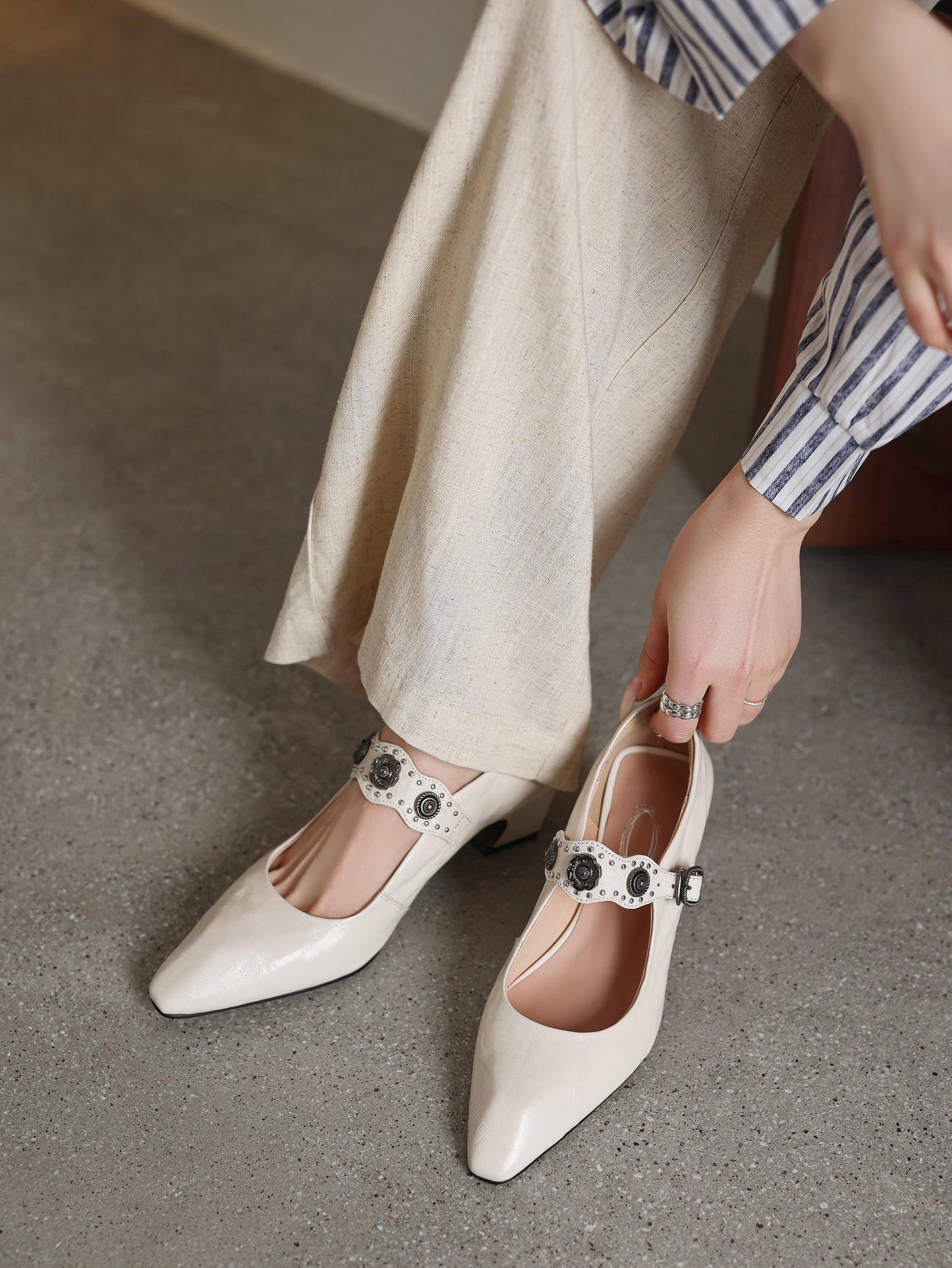 TinaCus Women's Mary Jane Handmade Genuine Leather Square Toe Strap Buckle Chunky Heel Dress Pumps Shoes