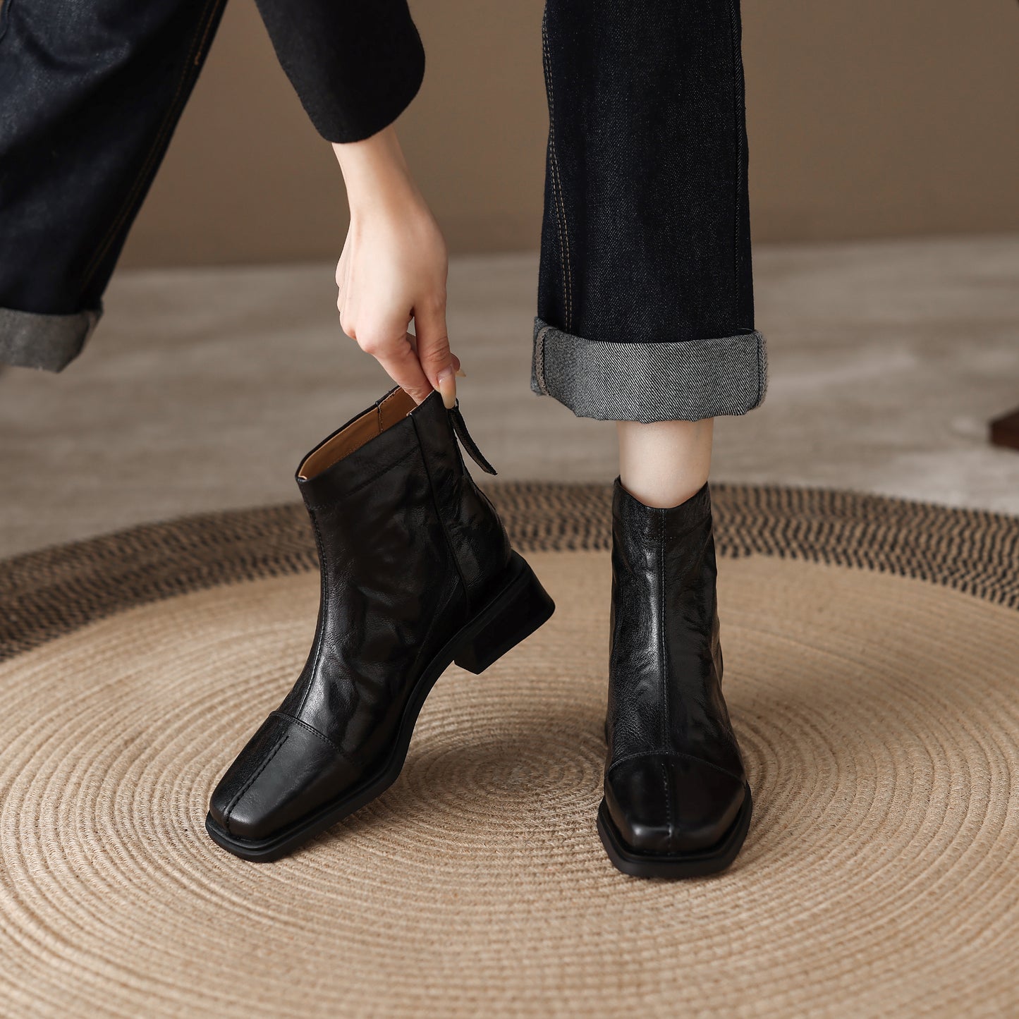 TinaCus Women's Ankle Booties Handmade Genuine Leather Back Zipper Square Toe Stacked Heel Dress Casual