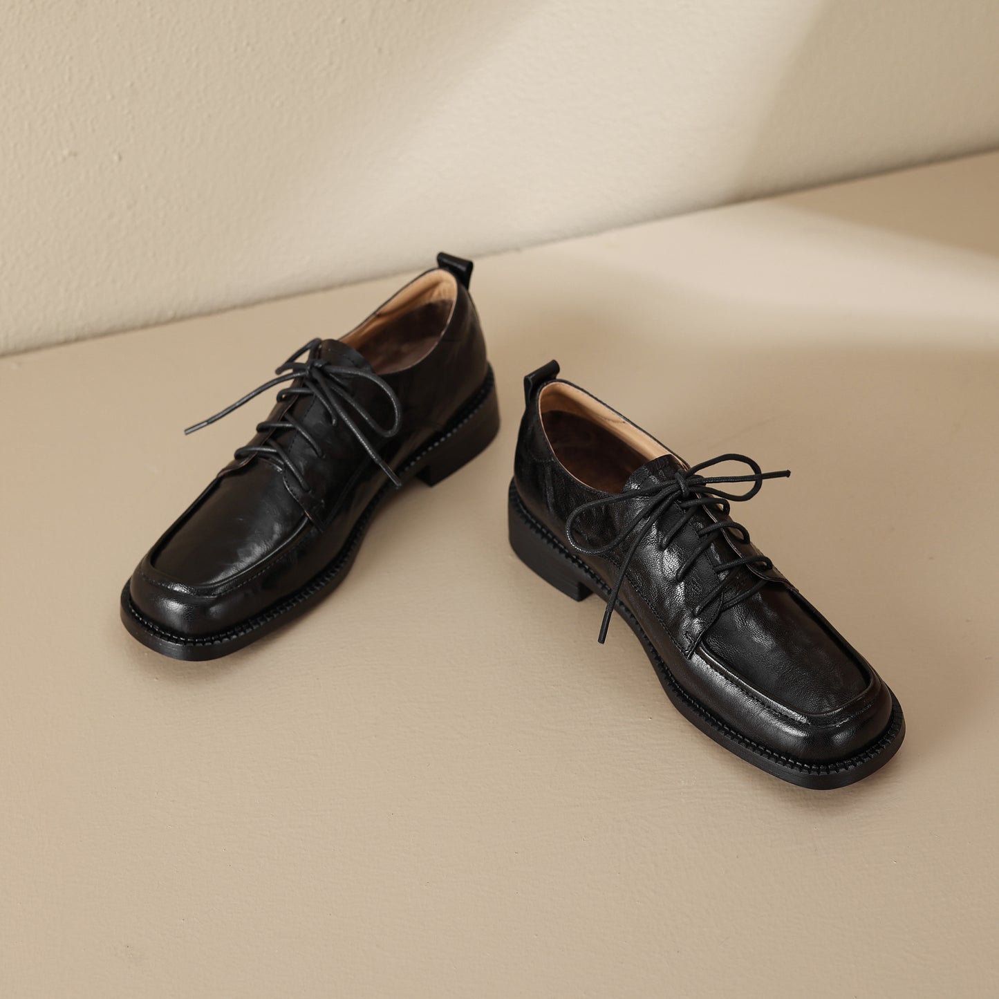 TinaCus Handmade Women's Genuine Leather Lace-Up Square Toe Office Oxford Shoes