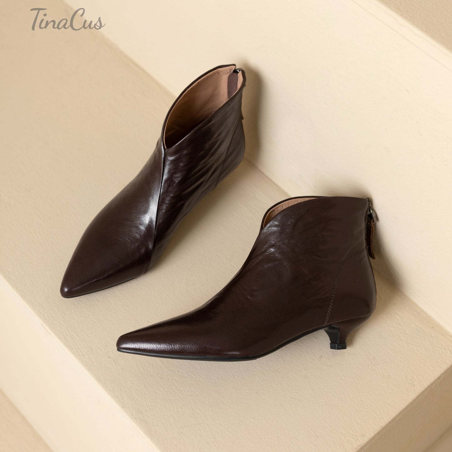TinaCus Women's Handmade Genuine Leather Pointed Toe Low Kitten Heel V-Cutting Ankle Boots
