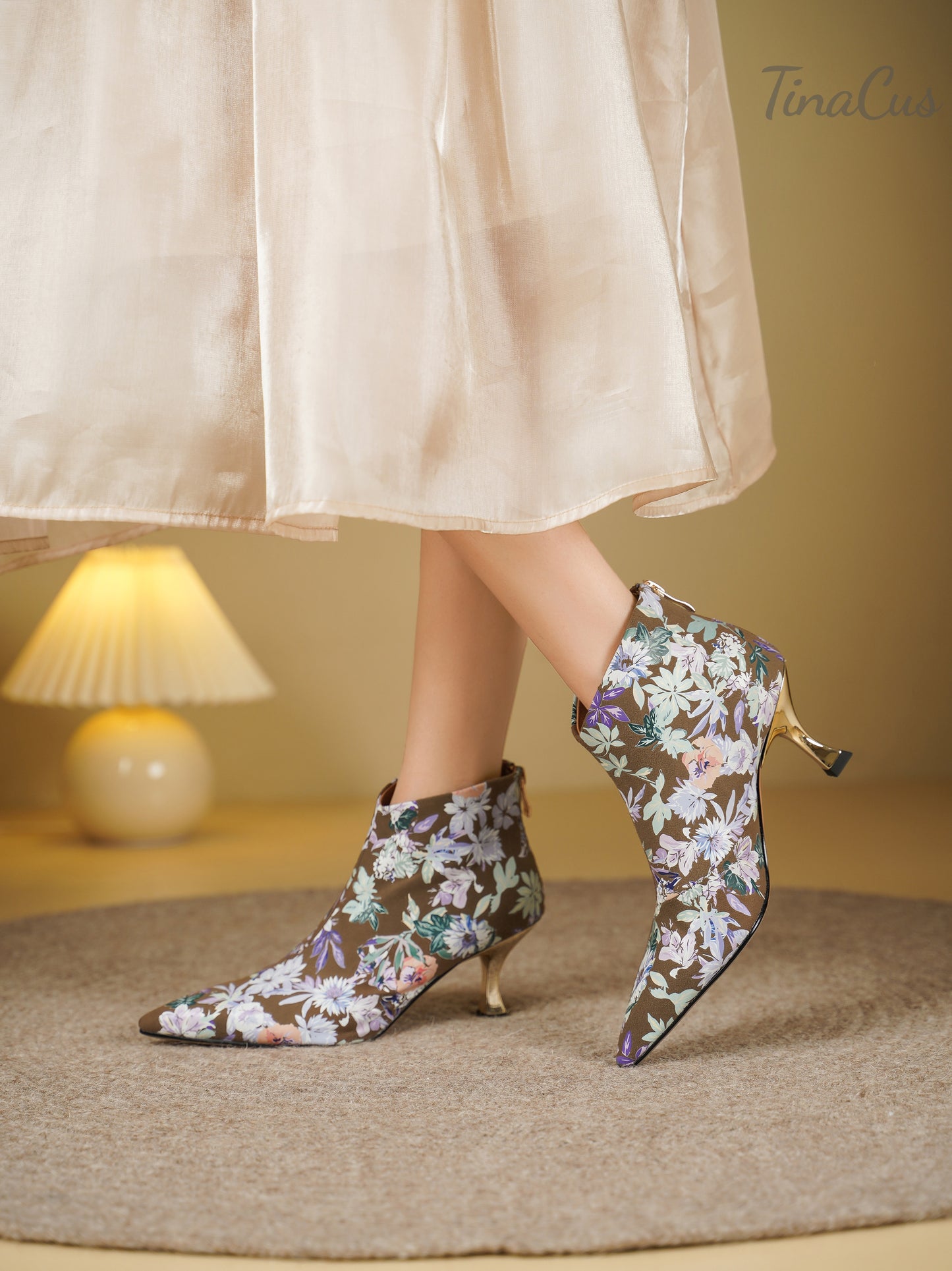 TinaCus Damen-Stiefeletten mit Glitzerschnalle, echtes Leder, handgefertigt, Reißverschluss hinten, Stickerei, Blumen
