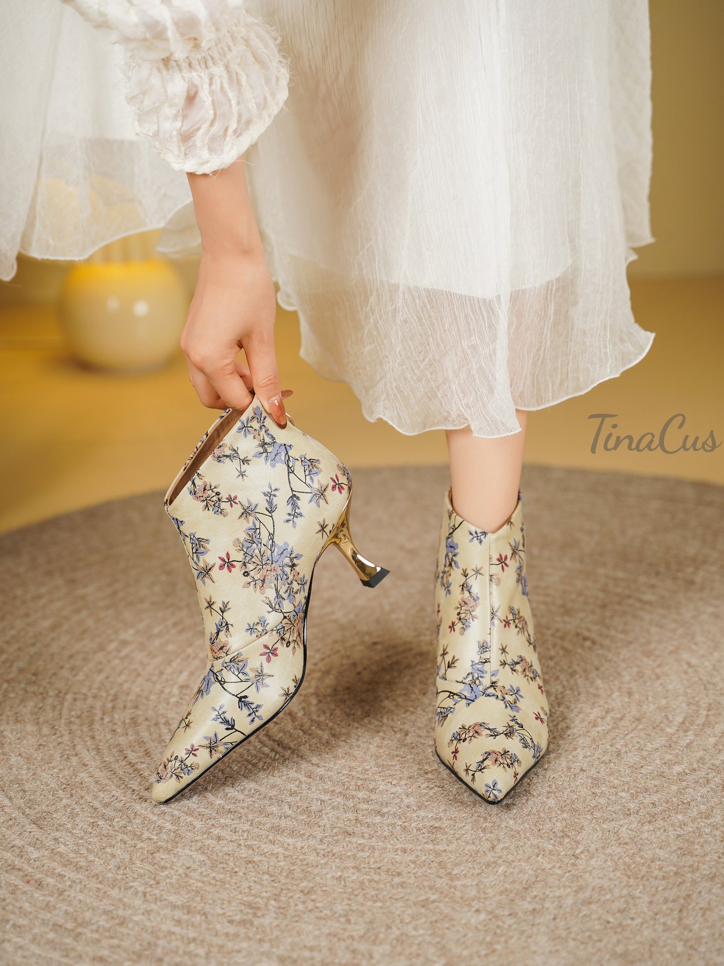 TinaCus Damen-Stiefeletten mit Glitzerschnalle, echtes Leder, handgefertigt, Reißverschluss hinten, Stickerei, Blumen